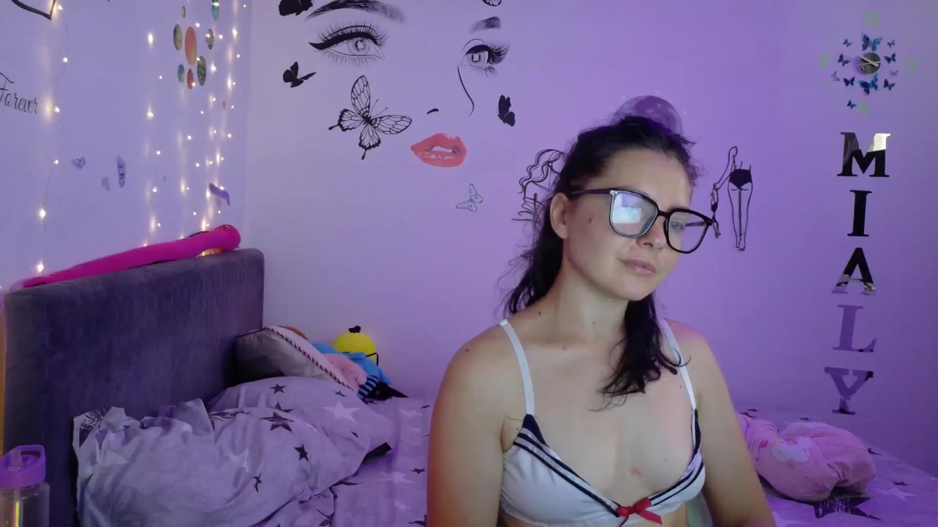 Gallery image thumbnail from YreneA's myfreecams stream on, 07/23/2025, 07:02 image 18 of 20
