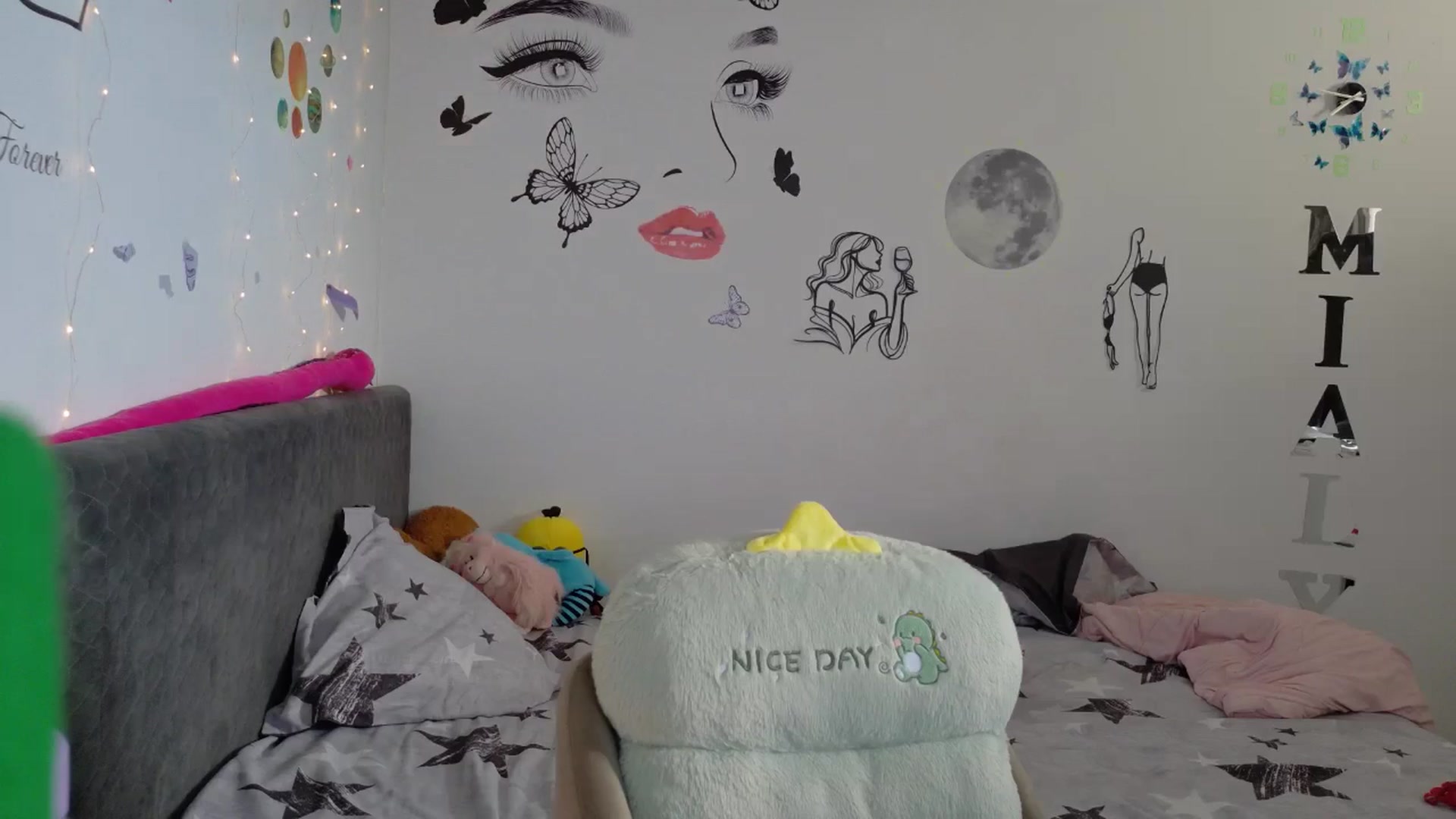 Gallery image thumbnail from YreneA's myfreecams stream on, 07/24/2025, 05:07 image 6 of 20