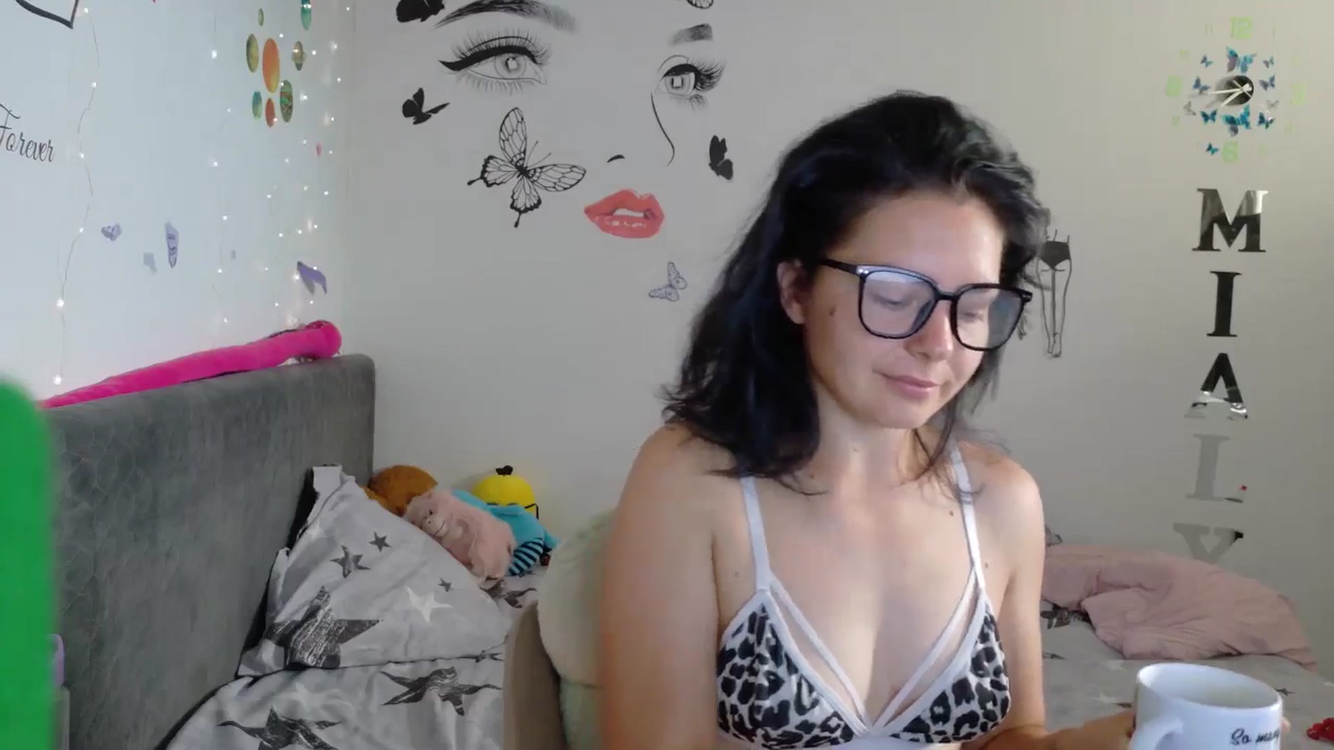 Gallery image thumbnail from YreneA's myfreecams stream on, 07/24/2025, 05:07 image 4 of 20