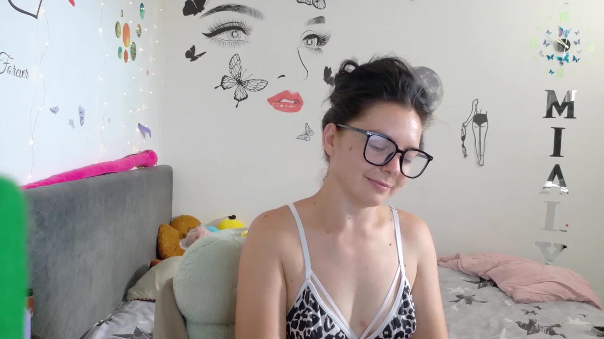 Gallery image thumbnail from YreneA's myfreecams stream on, 07/24/2025, 07:12 image 13 of 20