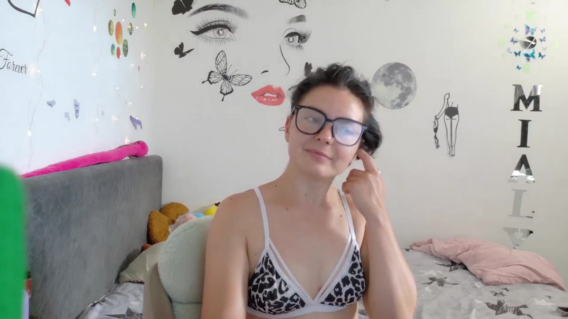 Gallery image thumbnail from YreneA's myfreecams stream on, 07/24/2025, 07:12 image 11 of 20