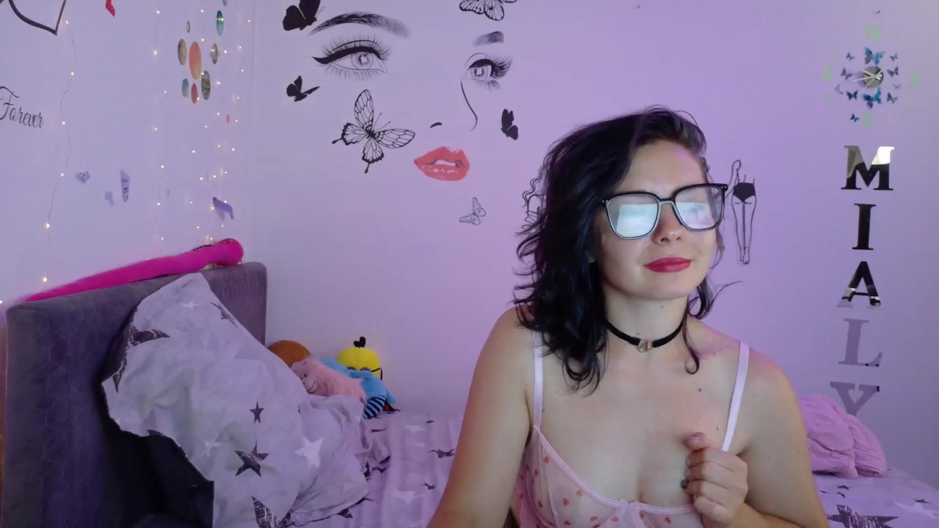 Gallery image thumbnail from YreneA's myfreecams stream on, 07/25/2025, 07:19 image 18 of 20