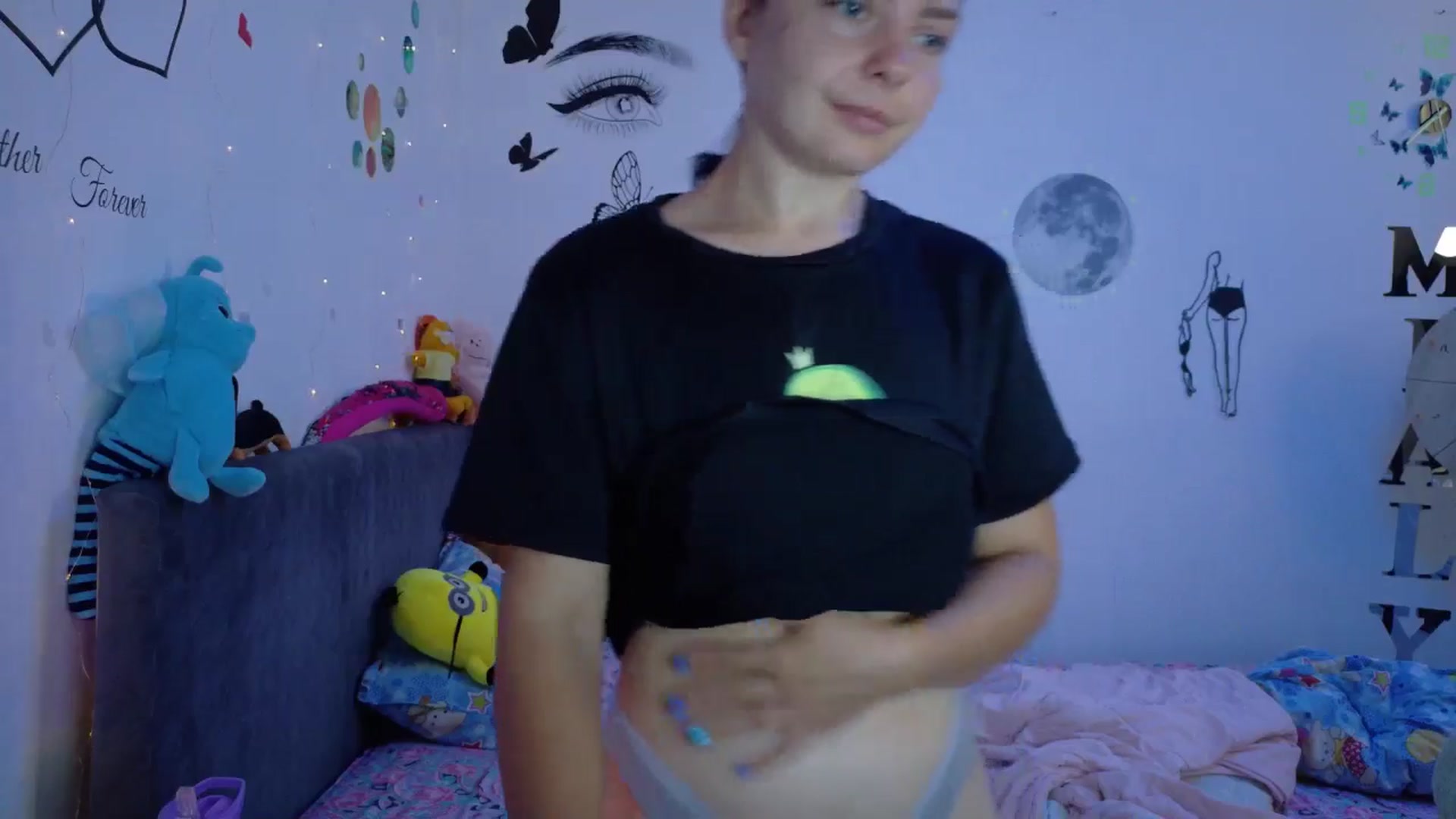 Gallery image thumbnail from YreneA's myfreecams stream on, 07/31/2025, 04:45 image 19 of 20