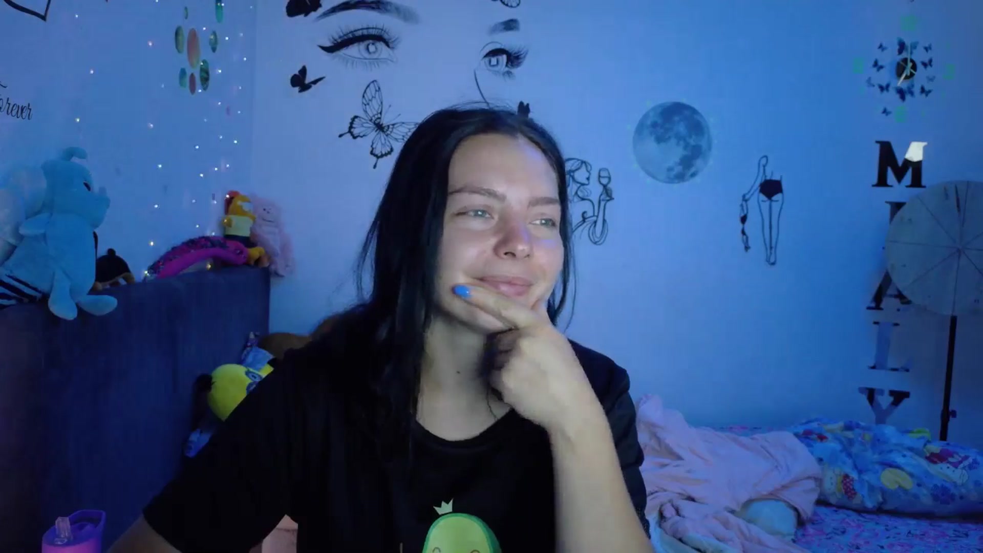 Gallery image thumbnail from YreneA's myfreecams stream on, 07/31/2025, 04:45 image 6 of 20