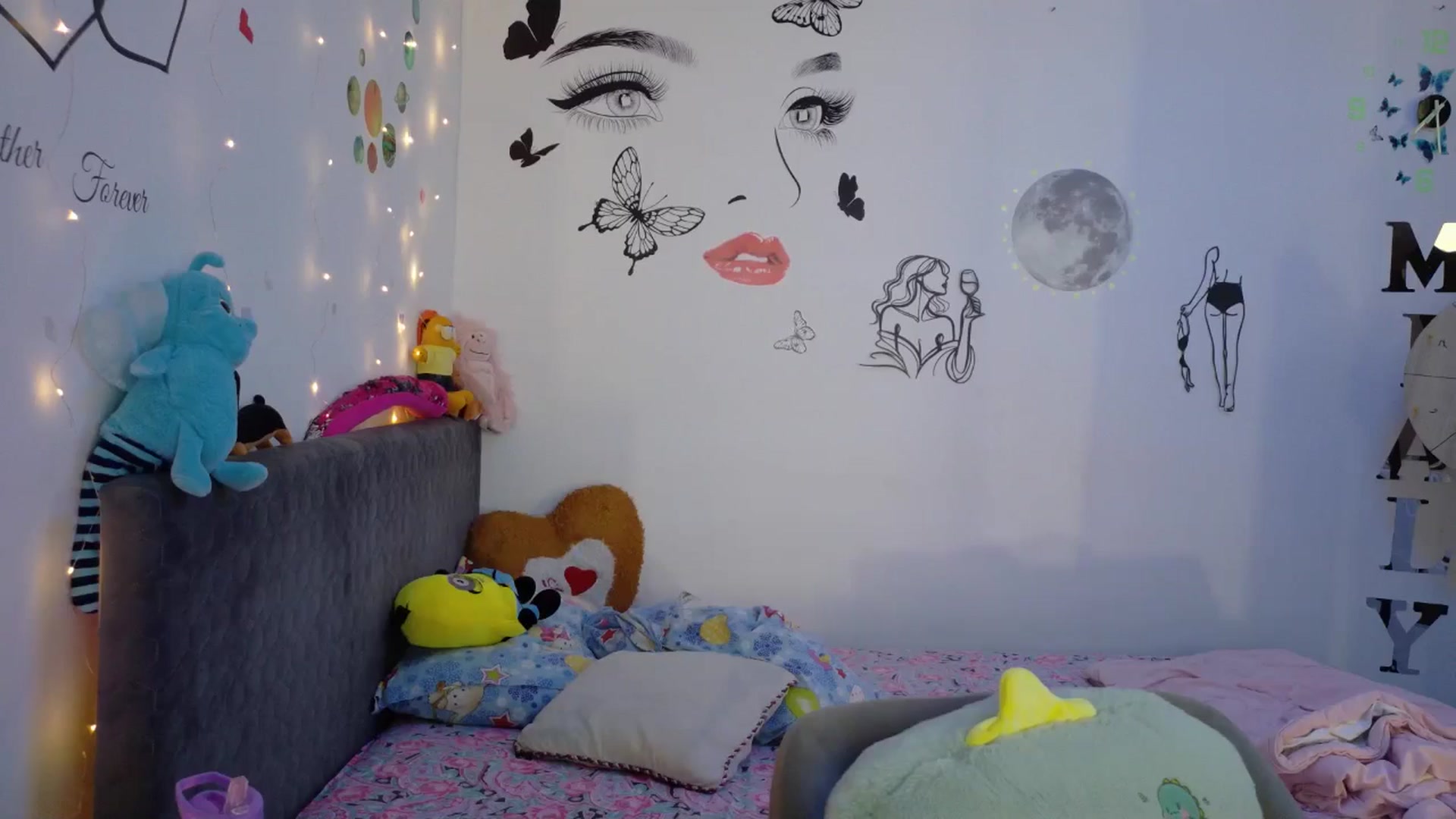 Gallery image thumbnail from YreneA's myfreecams stream on, 08/01/2025, 05:58 image 8 of 20