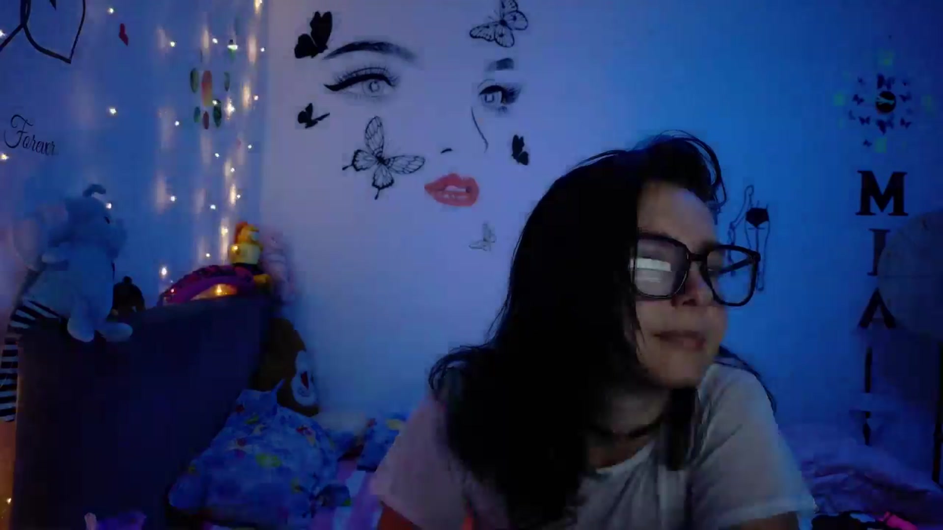 Gallery image thumbnail from YreneA's myfreecams stream on, 08/01/2025, 19:42 image 12 of 20