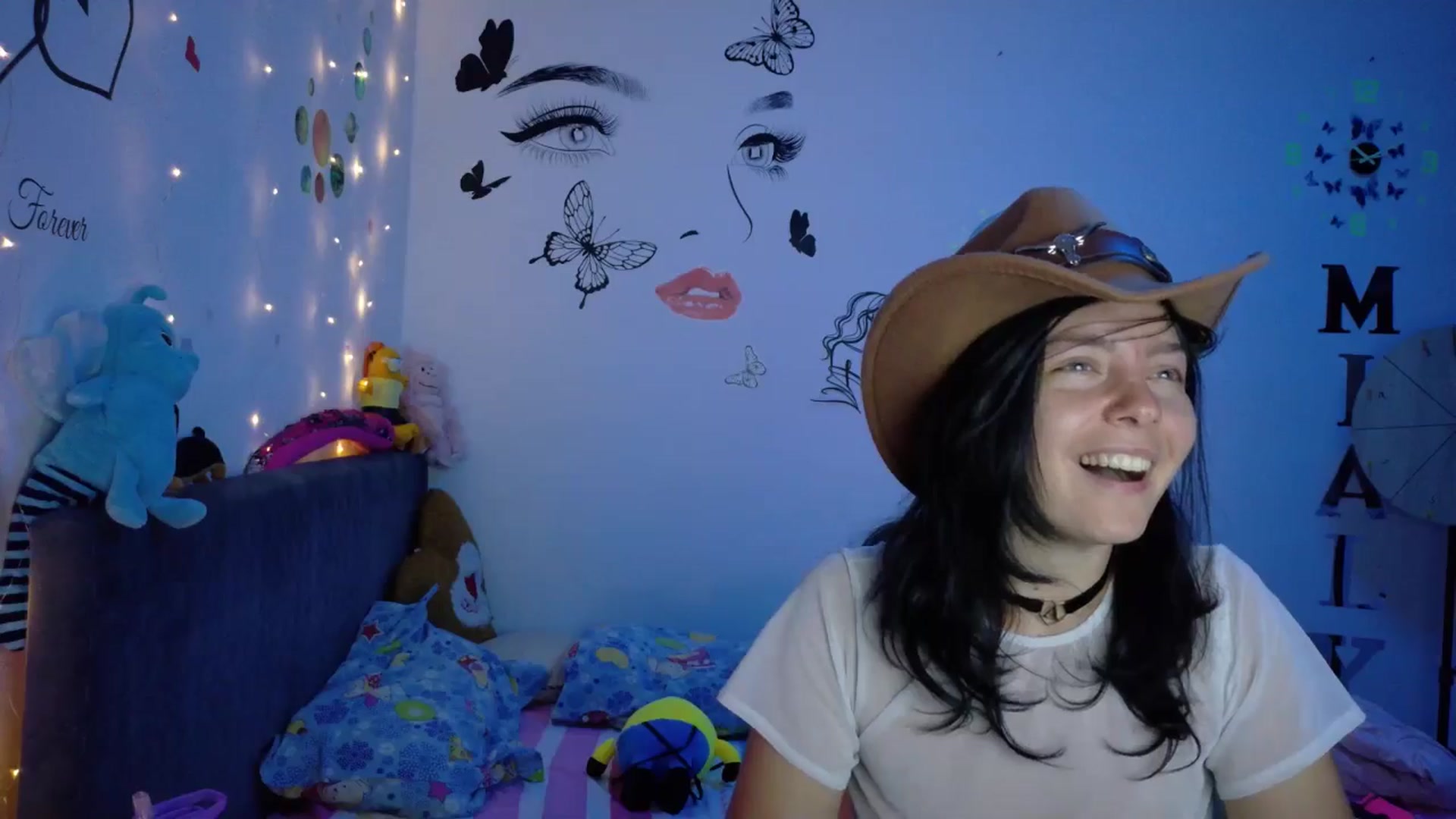 Gallery image thumbnail from YreneA's myfreecams stream on, 08/01/2025, 19:42 image 16 of 20
