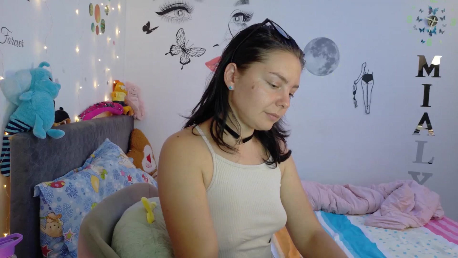 Gallery image thumbnail from YreneA's myfreecams stream on, 08/02/2025, 07:05 image 18 of 20