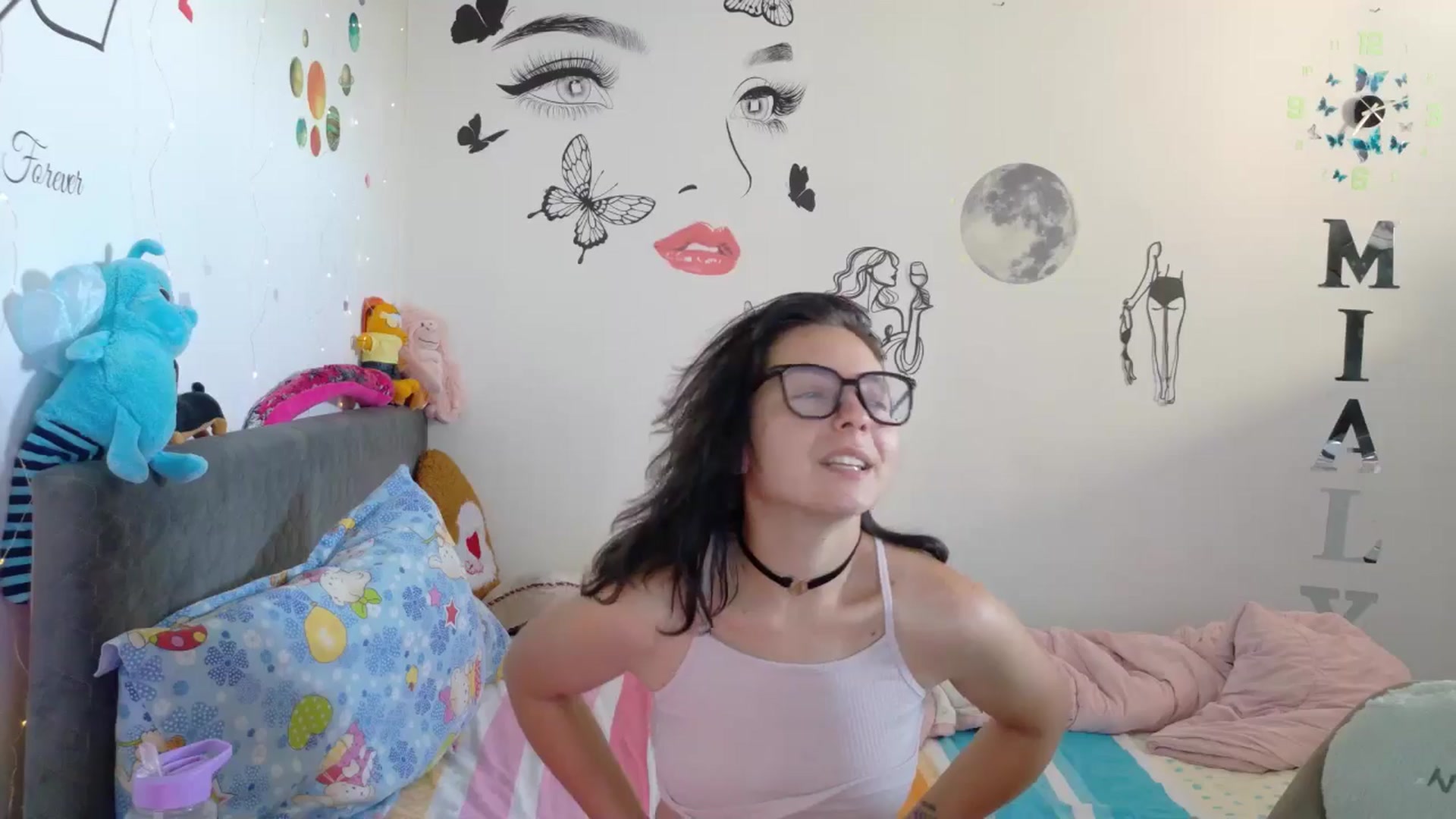 Gallery image thumbnail from YreneA's myfreecams stream on, 08/02/2025, 07:05 image 3 of 20