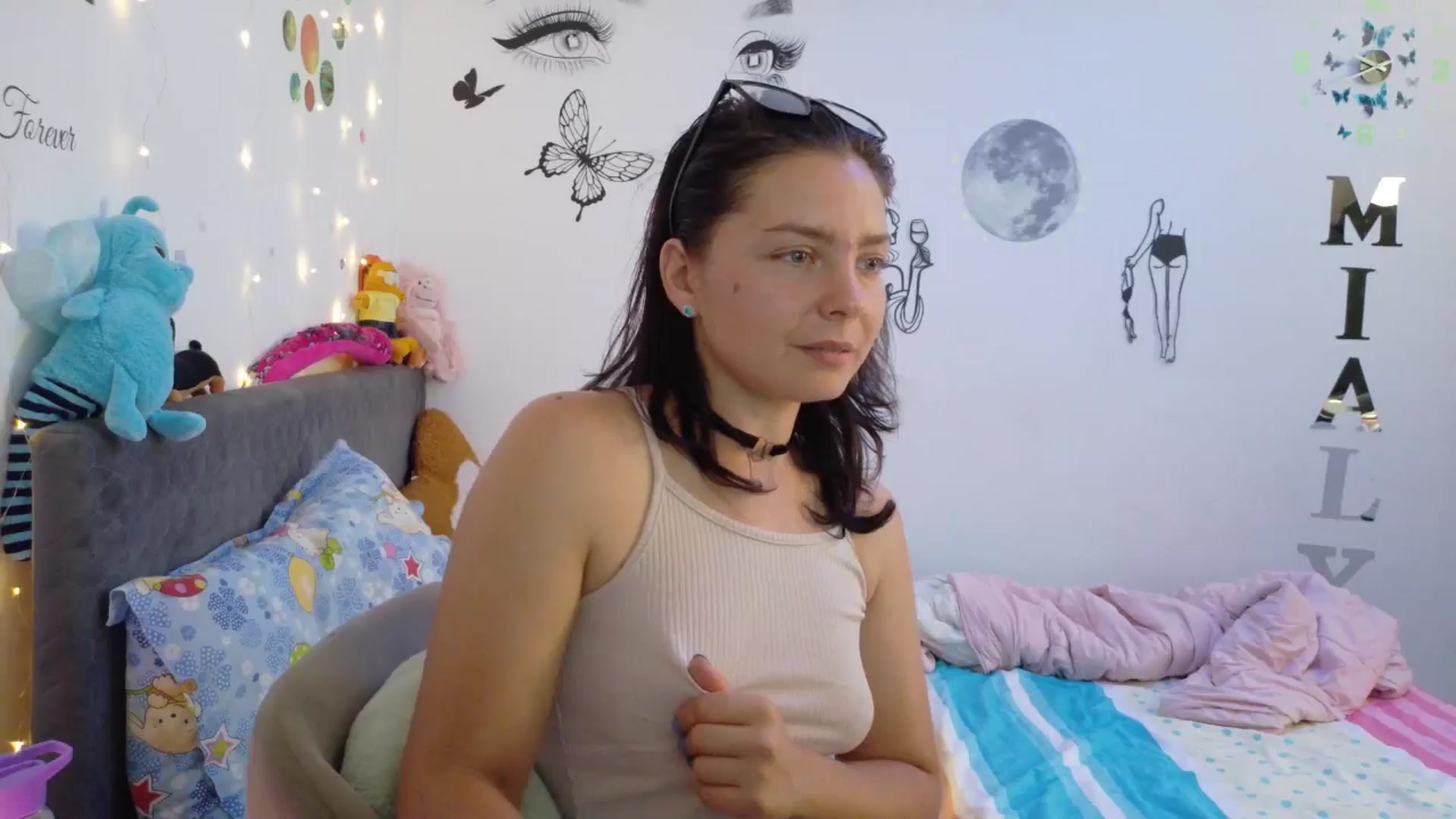 Gallery image thumbnail from YreneA's myfreecams stream on, 08/02/2025, 07:05 image 19 of 20