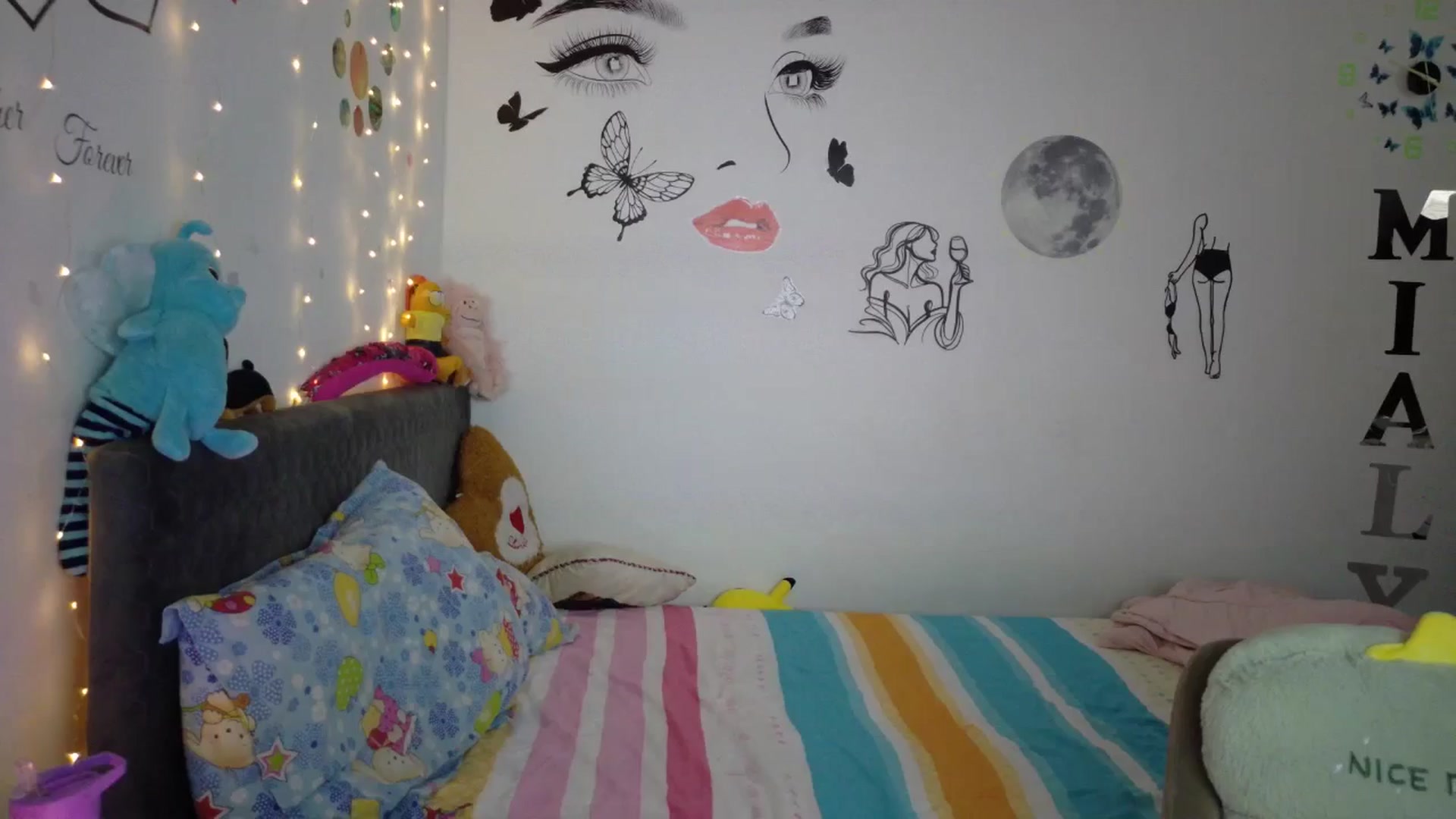 Gallery image thumbnail from YreneA's myfreecams stream on, 08/02/2025, 12:58 image 17 of 20