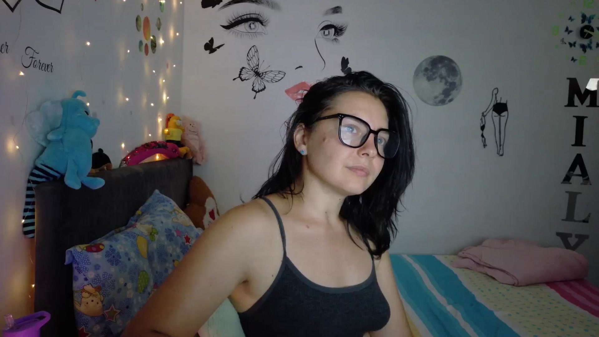 Gallery image thumbnail from YreneA's myfreecams stream on, 08/02/2025, 12:58 image 4 of 20