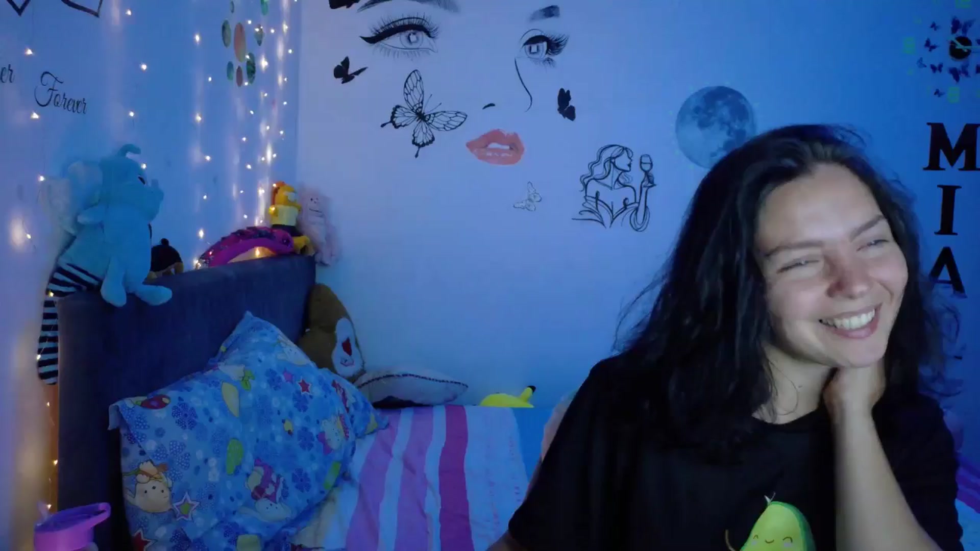 Gallery image thumbnail from YreneA's myfreecams stream on, 08/02/2025, 19:27 image 16 of 20