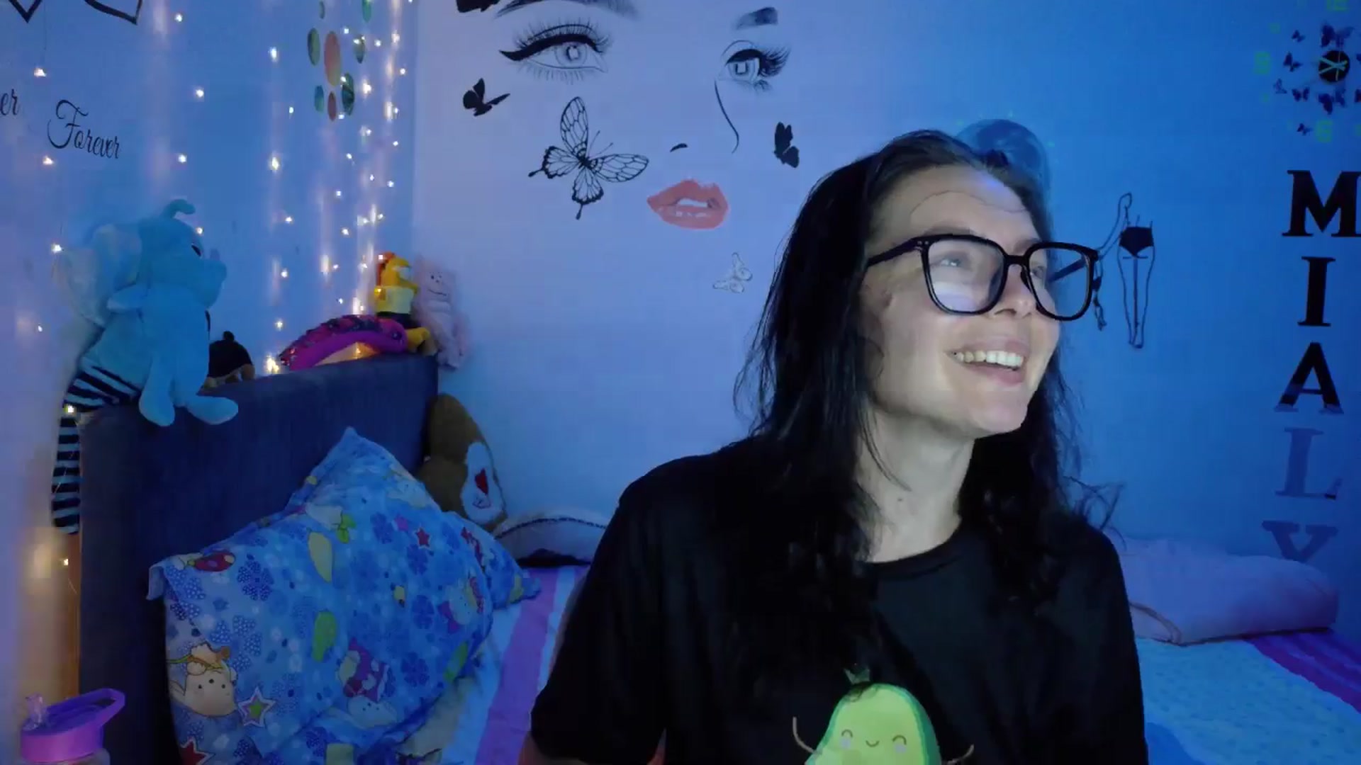 Gallery image thumbnail from YreneA's myfreecams stream on, 08/02/2025, 19:27 image 3 of 20