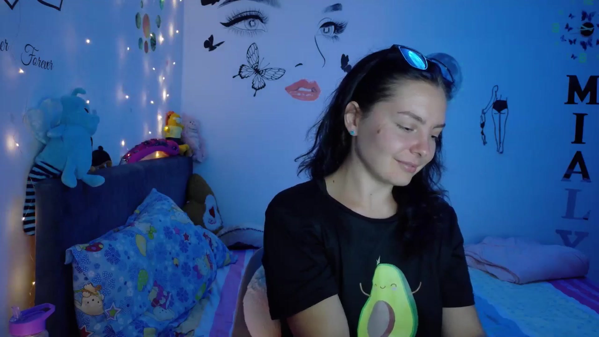 Gallery image thumbnail from YreneA's myfreecams stream on, 08/02/2025, 19:27 image 4 of 20
