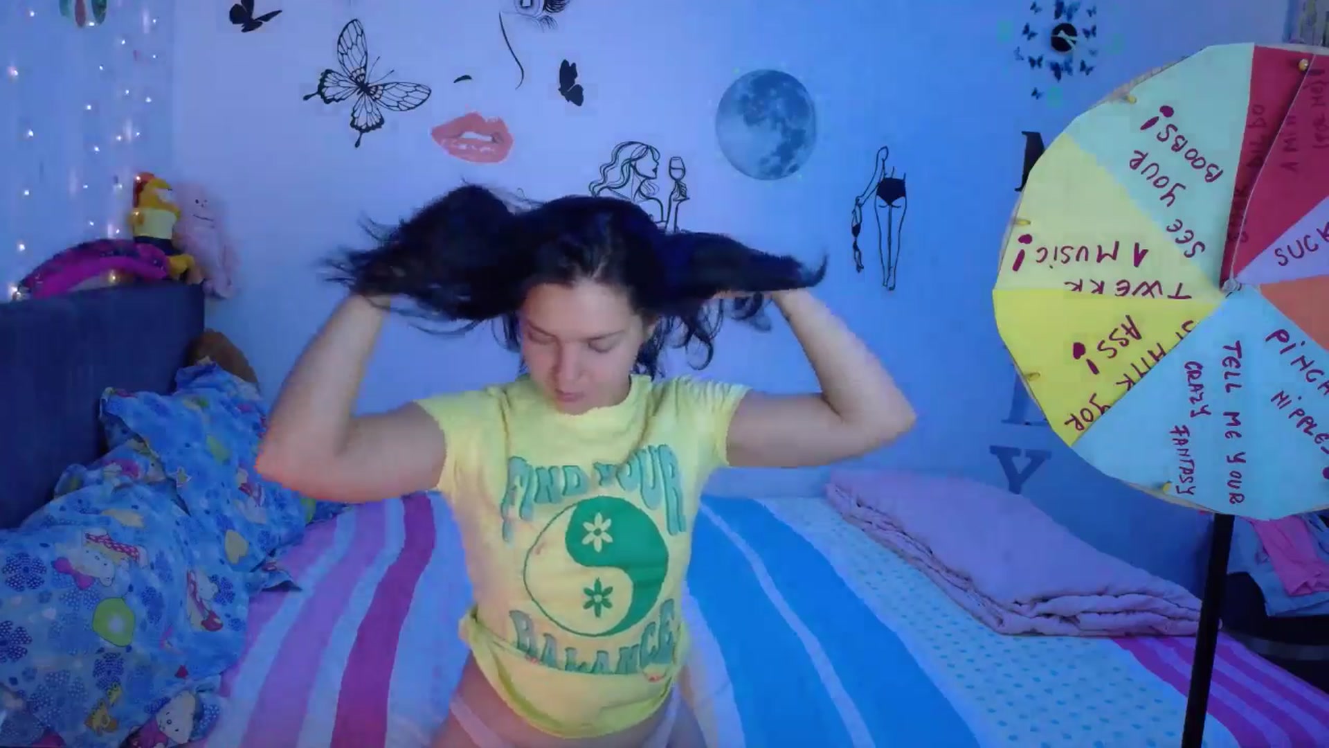 Gallery image thumbnail from YreneA's myfreecams stream on, 08/03/2025, 14:00 image 10 of 20