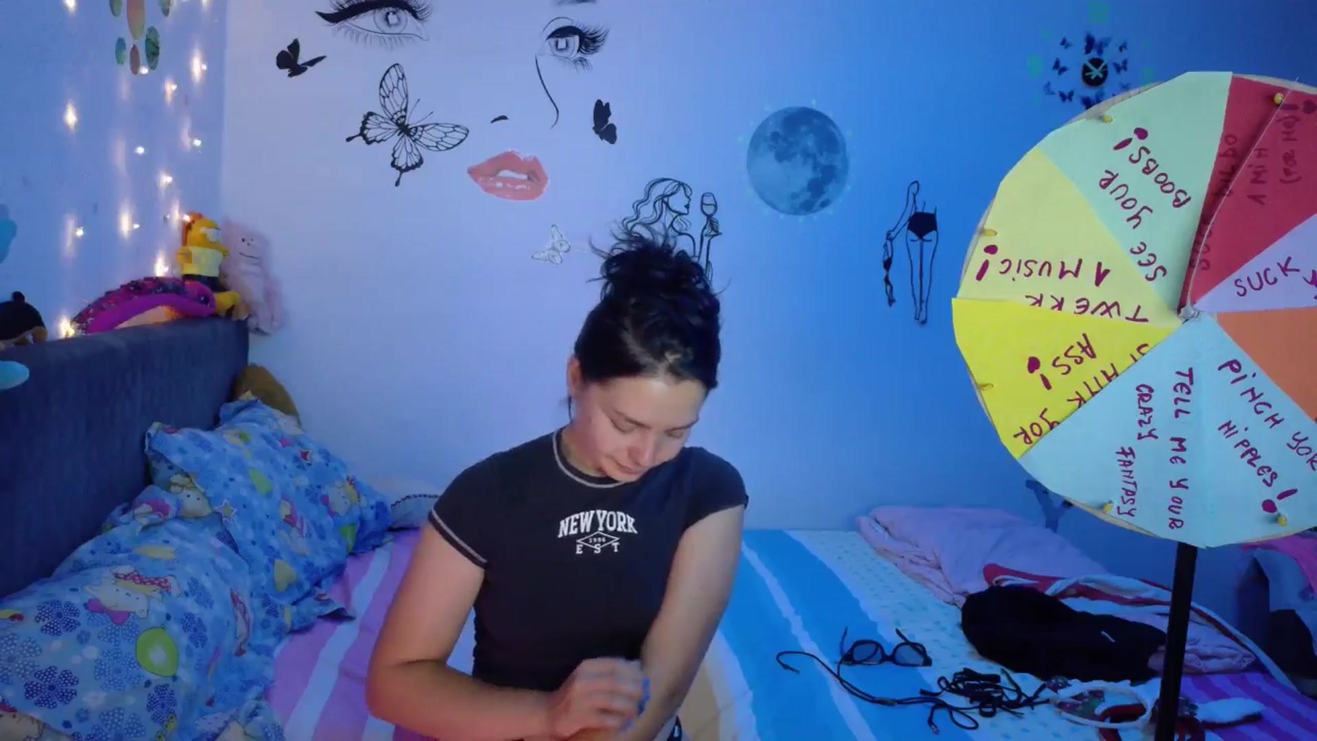 Gallery image thumbnail from YreneA's myfreecams stream on, 08/03/2025, 19:17 image 12 of 20