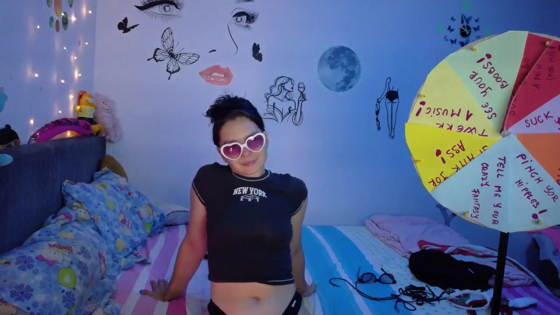 Gallery image thumbnail from YreneA's myfreecams stream on, 08/03/2025, 19:17 image 7 of 20