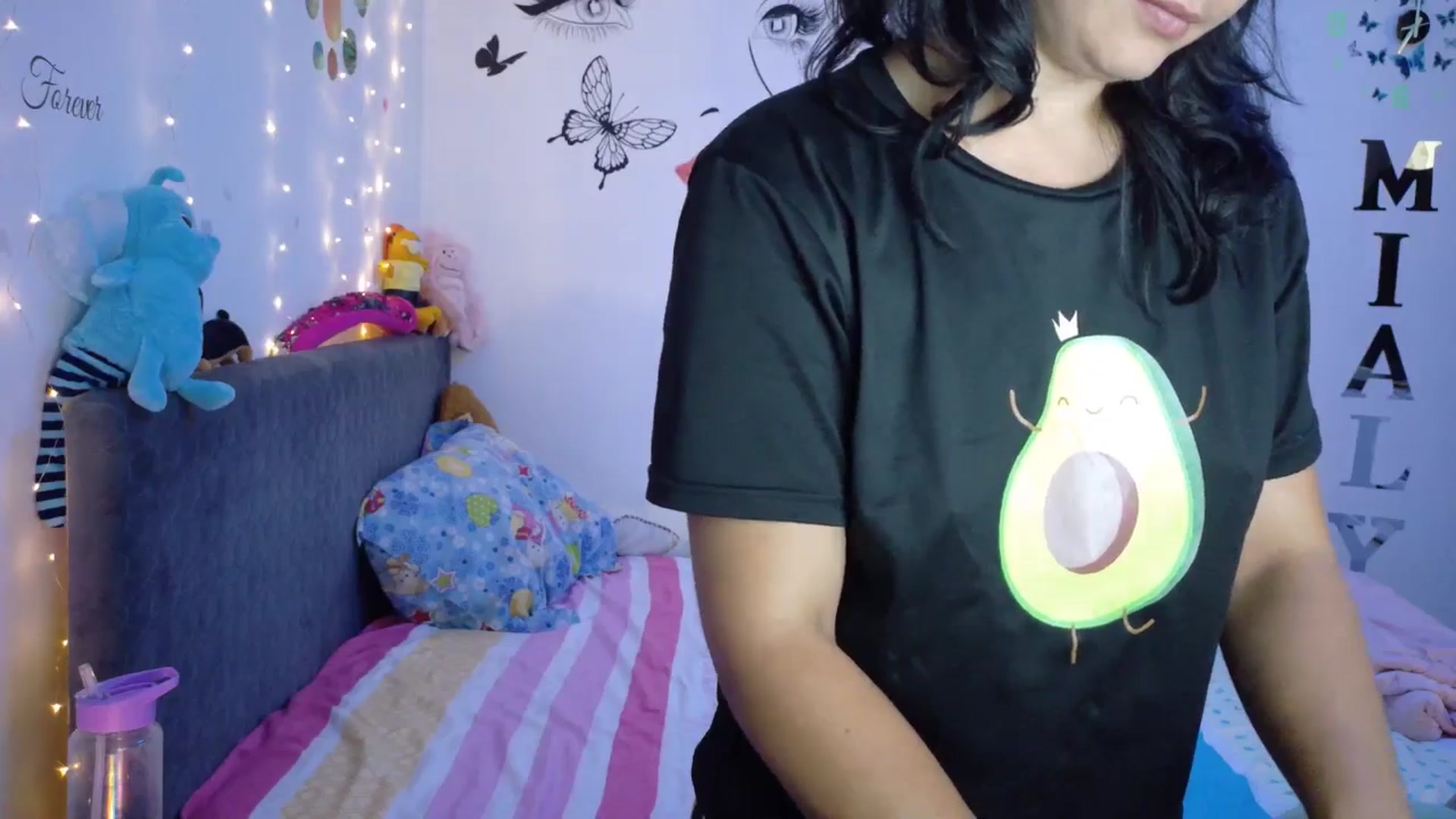 Gallery image thumbnail from YreneA's myfreecams stream on, 08/04/2025, 04:31 image 11 of 20