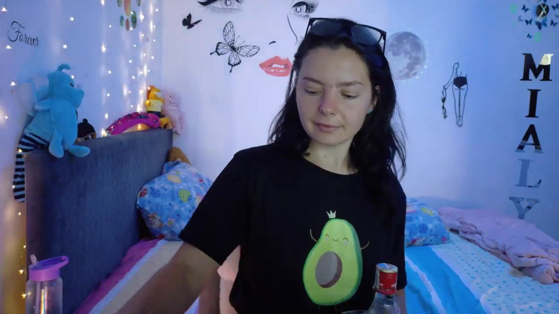Gallery image thumbnail from YreneA's myfreecams stream on, 08/04/2025, 04:31 image 9 of 20