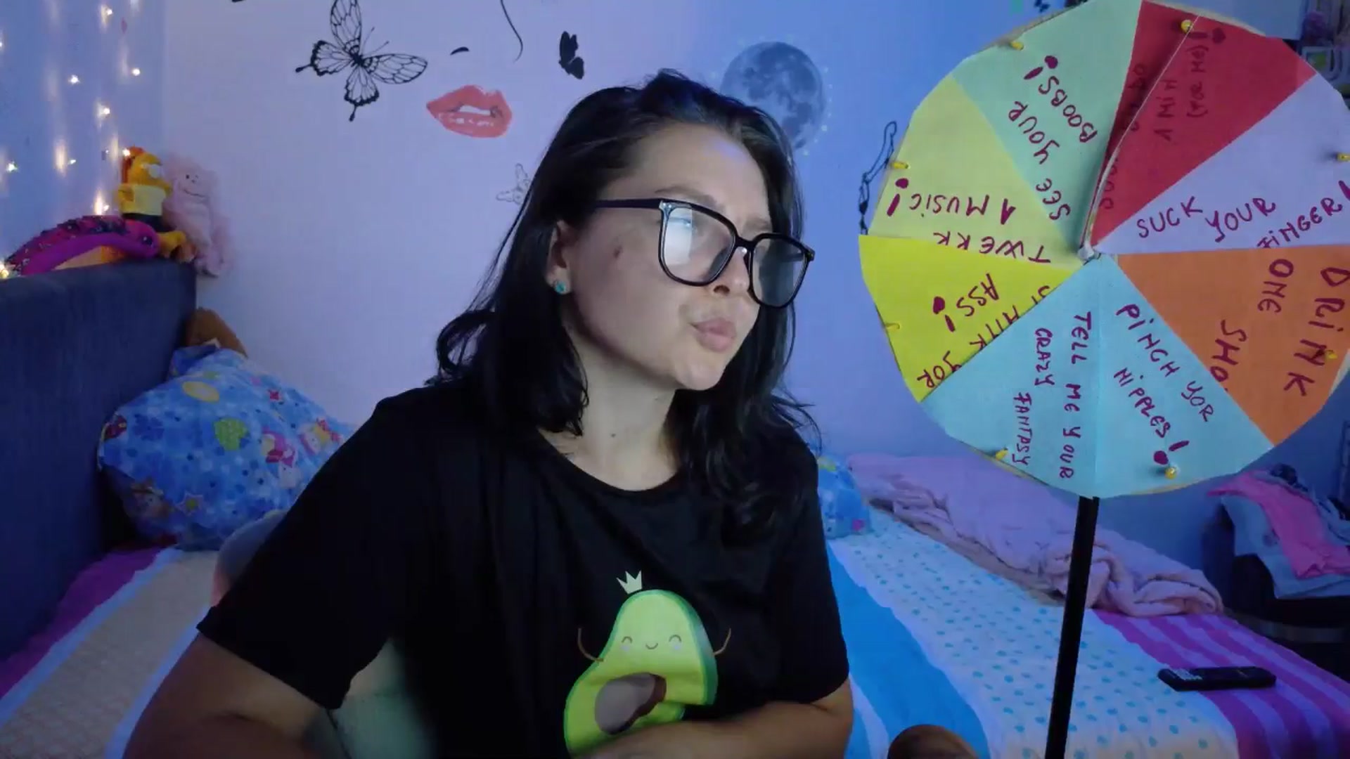 Gallery image thumbnail from YreneA's myfreecams stream on, 08/04/2025, 04:31 image 6 of 20