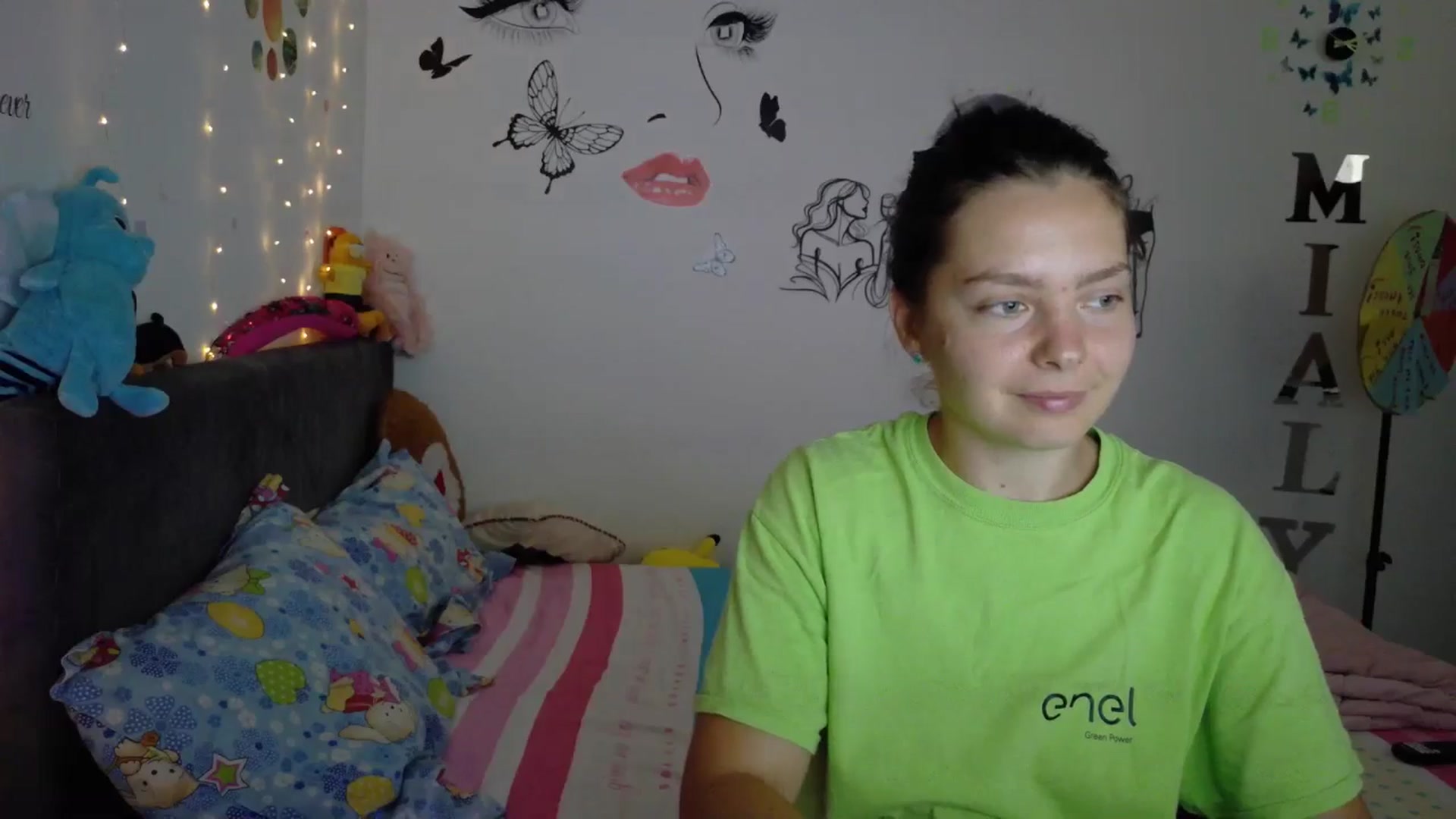 Gallery image thumbnail from YreneA's myfreecams stream on, 08/04/2025, 11:26 image 15 of 20