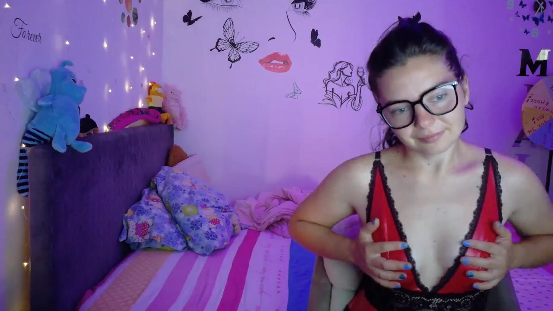 Gallery image thumbnail from YreneA's myfreecams stream on, 08/06/2025, 04:23 image 11 of 20