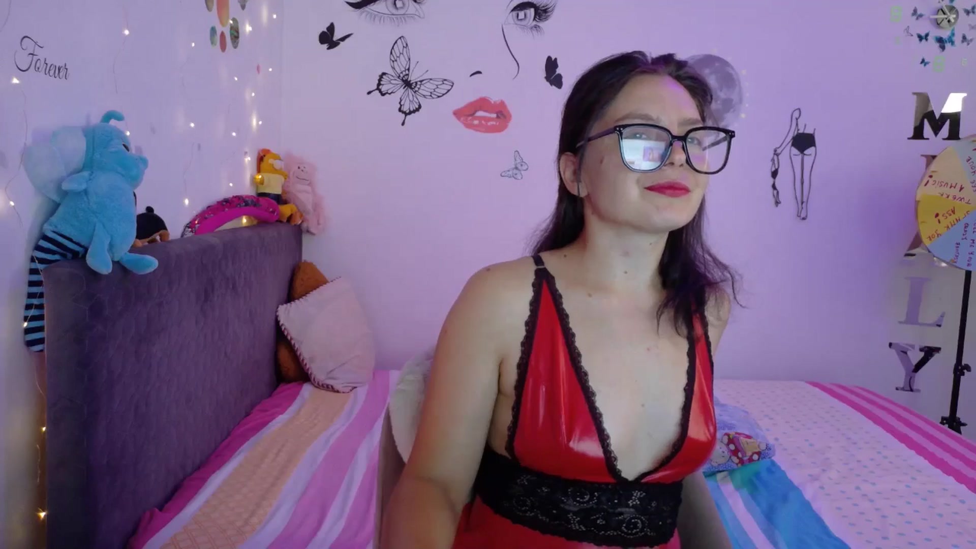 Gallery image thumbnail from YreneA's myfreecams stream on, 08/06/2025, 07:02 image 11 of 20