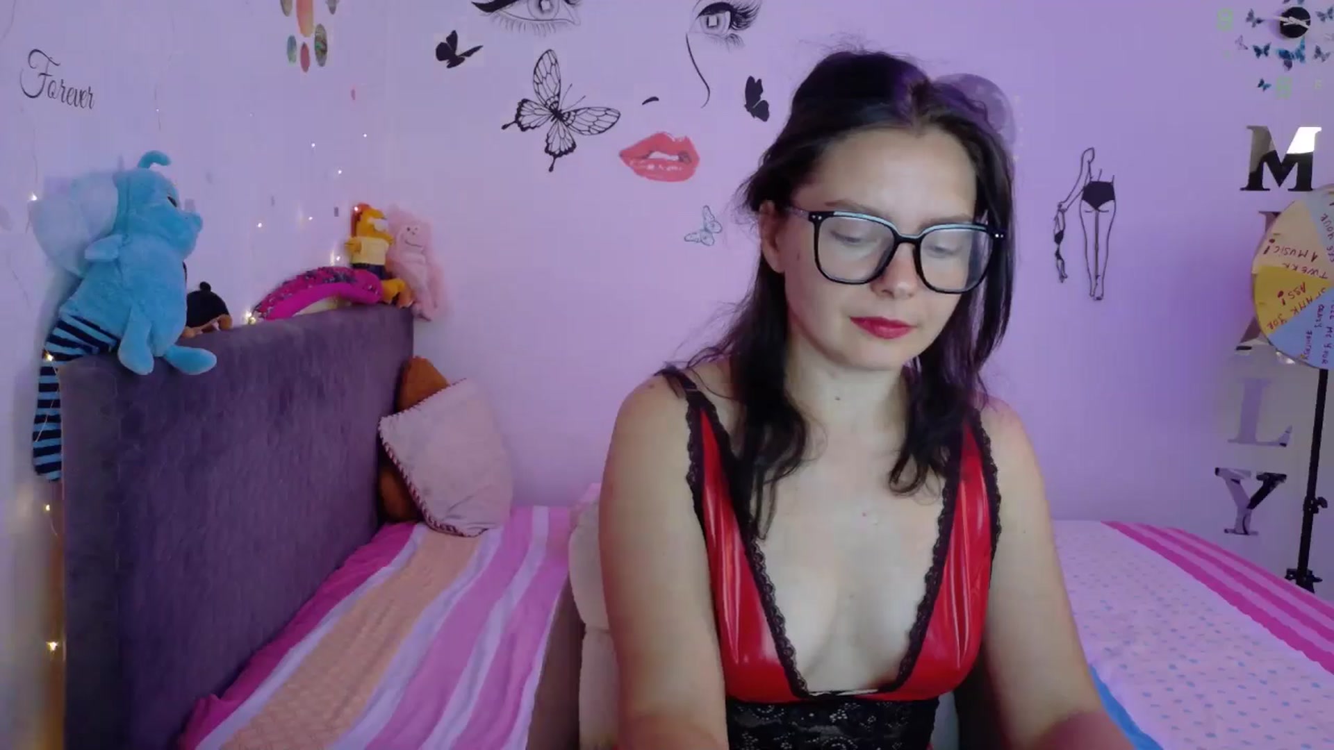 Gallery image thumbnail from YreneA's myfreecams stream on, 08/06/2025, 07:02 image 15 of 20