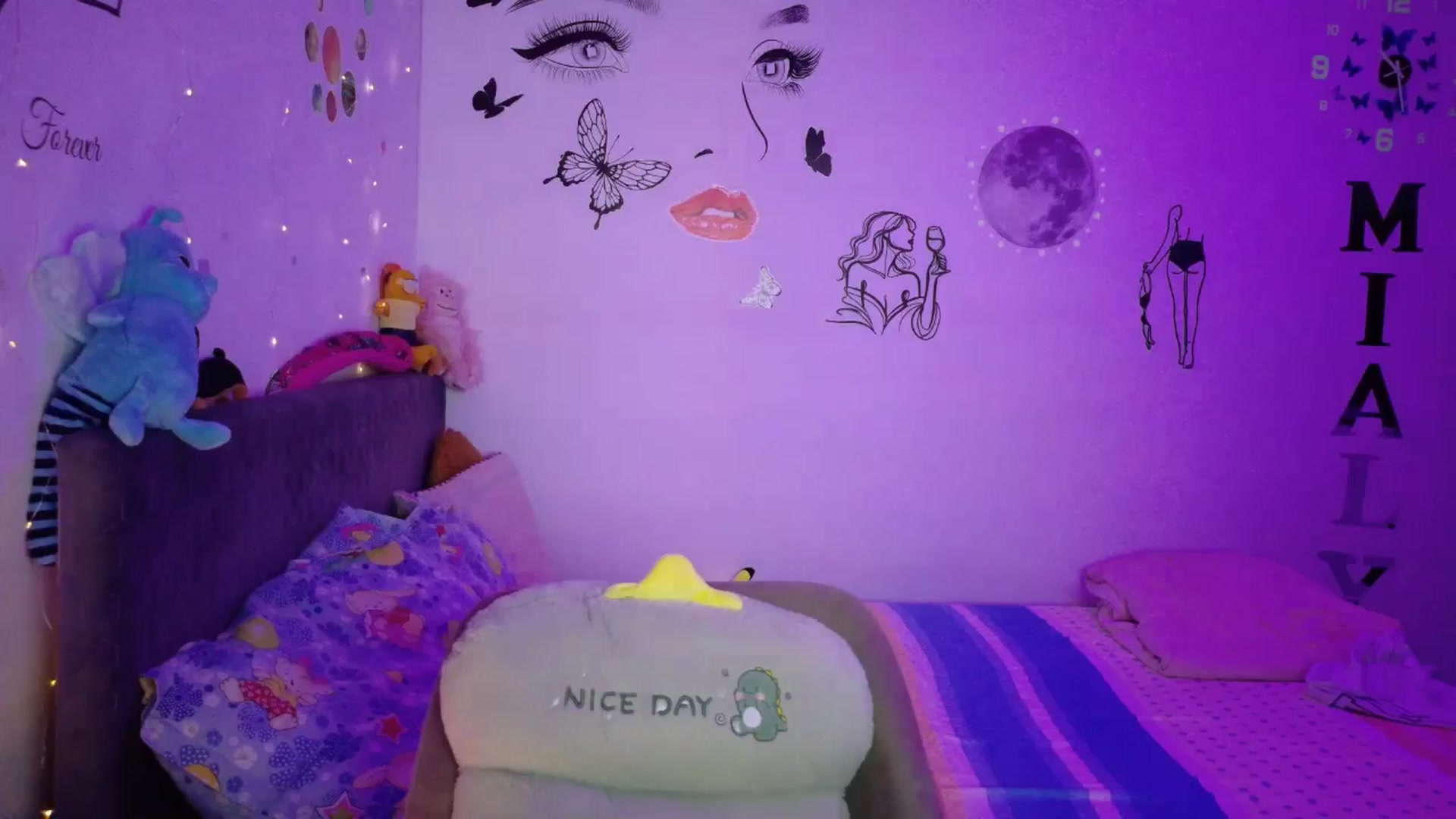 Gallery image thumbnail from YreneA's myfreecams stream on, 08/07/2025, 19:35 image 20 of 20