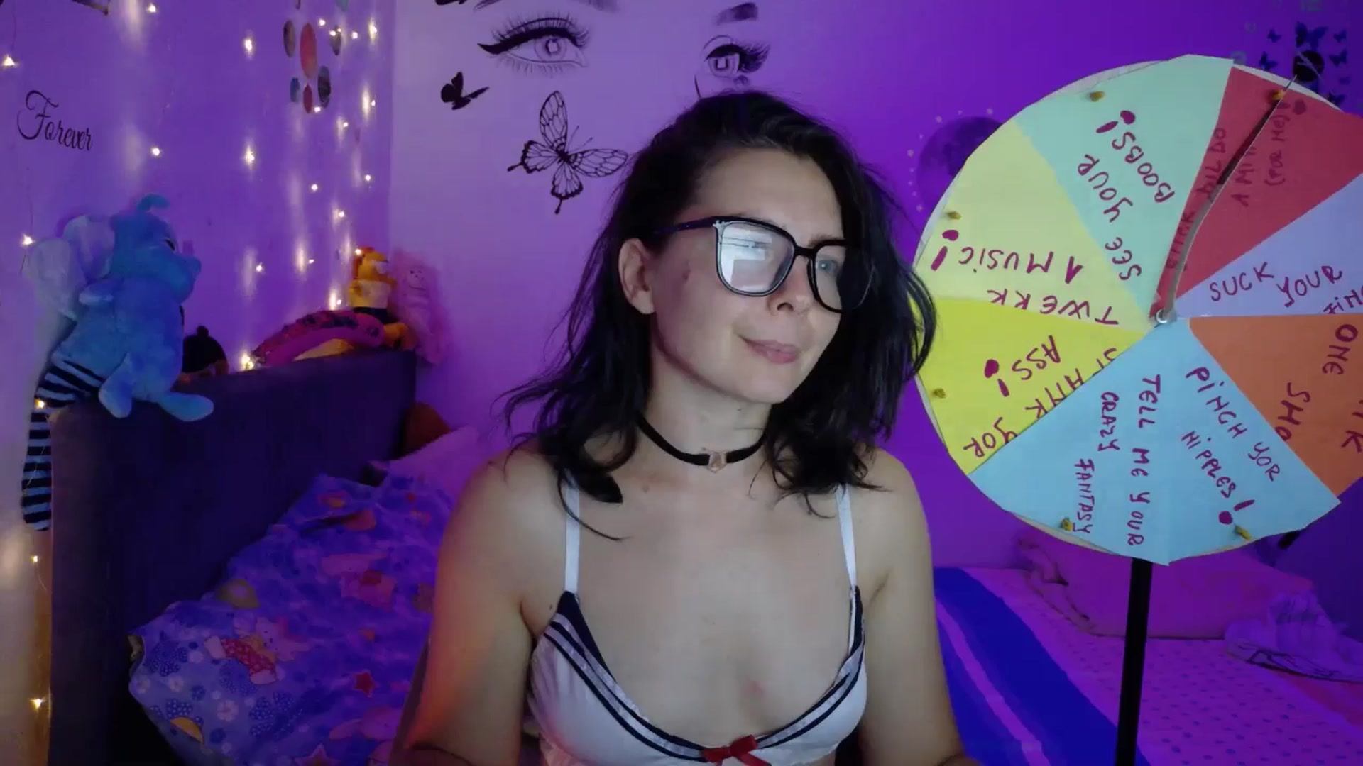 Gallery image thumbnail from YreneA's myfreecams stream on, 08/07/2025, 19:35 image 19 of 20