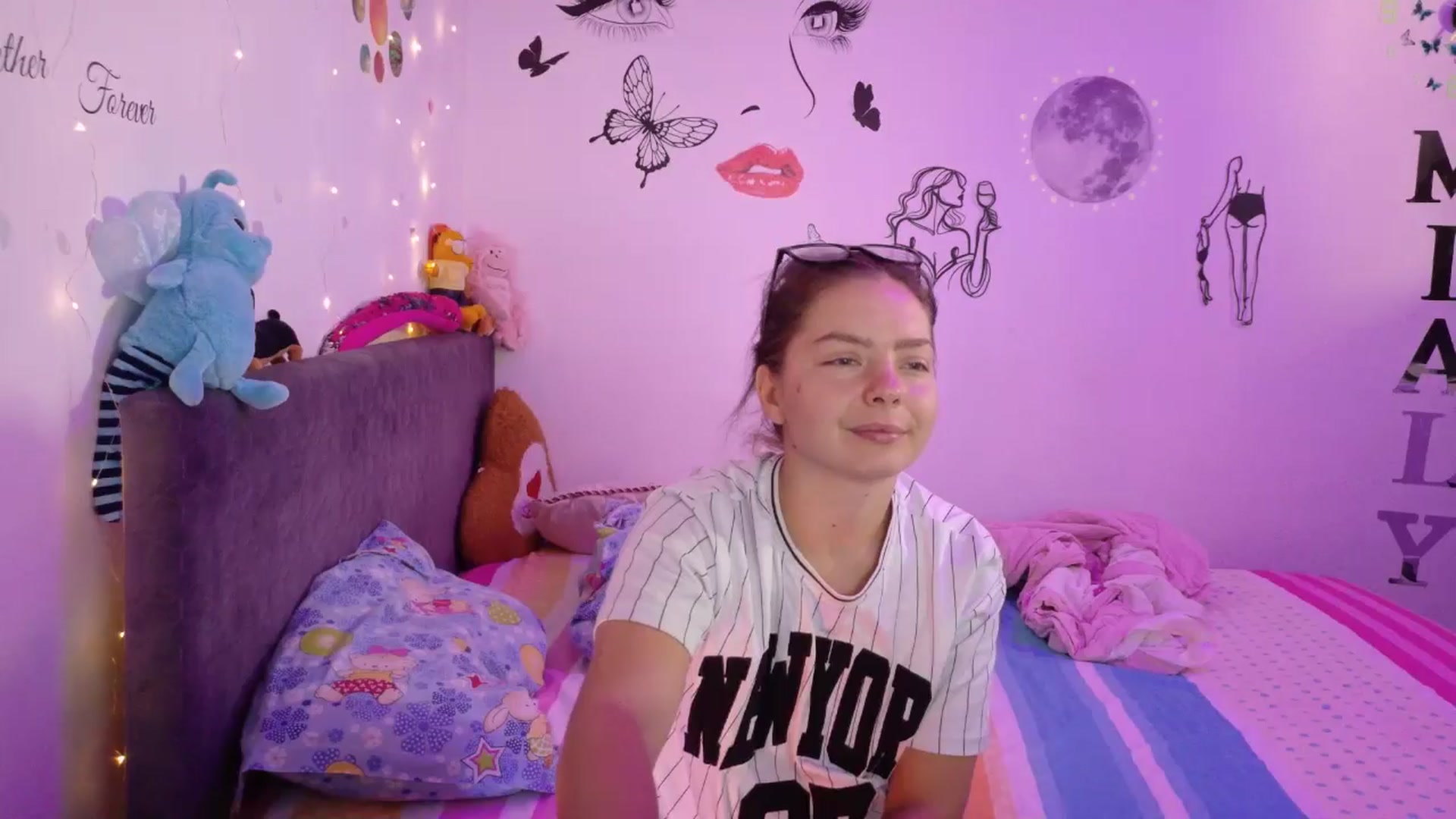 Gallery image thumbnail from YreneA's myfreecams stream on, 08/08/2025, 05:02 image 10 of 20