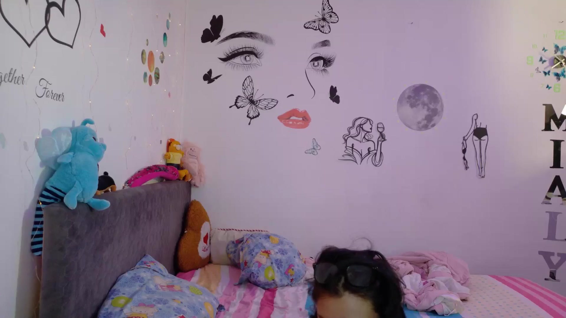 Gallery image thumbnail from YreneA's myfreecams stream on, 08/08/2025, 05:02 image 19 of 20