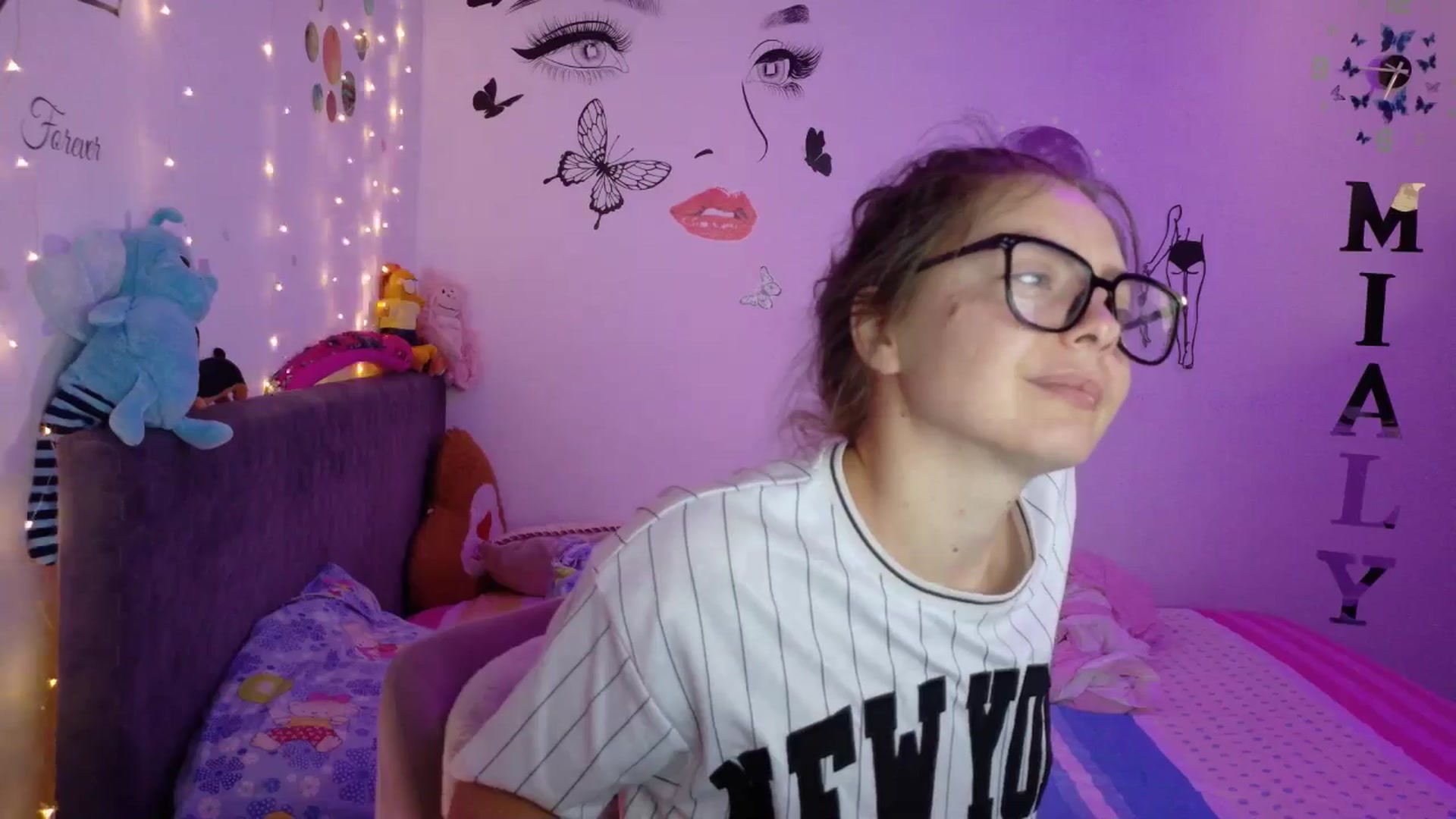 Gallery image thumbnail from YreneA's myfreecams stream on, 08/08/2025, 05:02 image 5 of 20