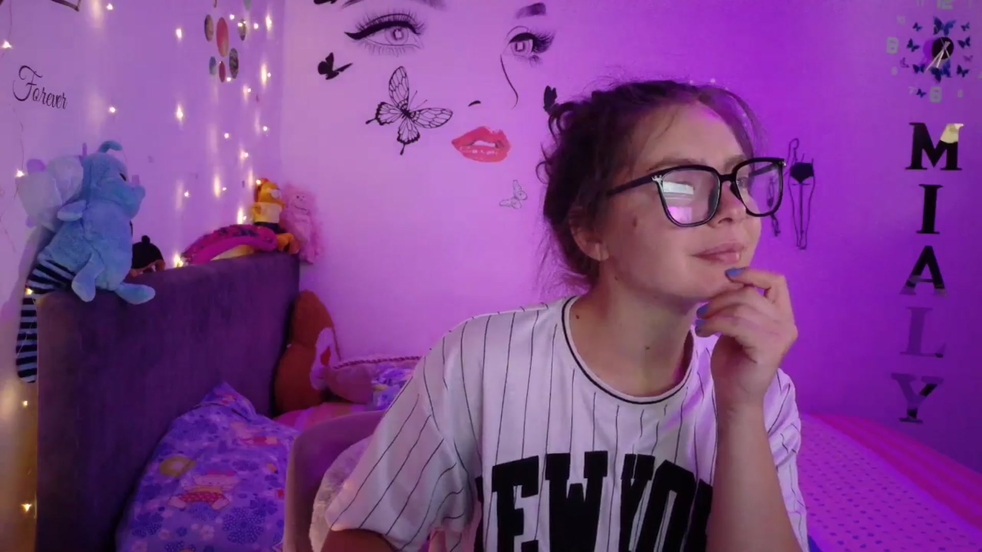 Gallery image thumbnail from YreneA's myfreecams stream on, 08/08/2025, 05:02 image 3 of 20