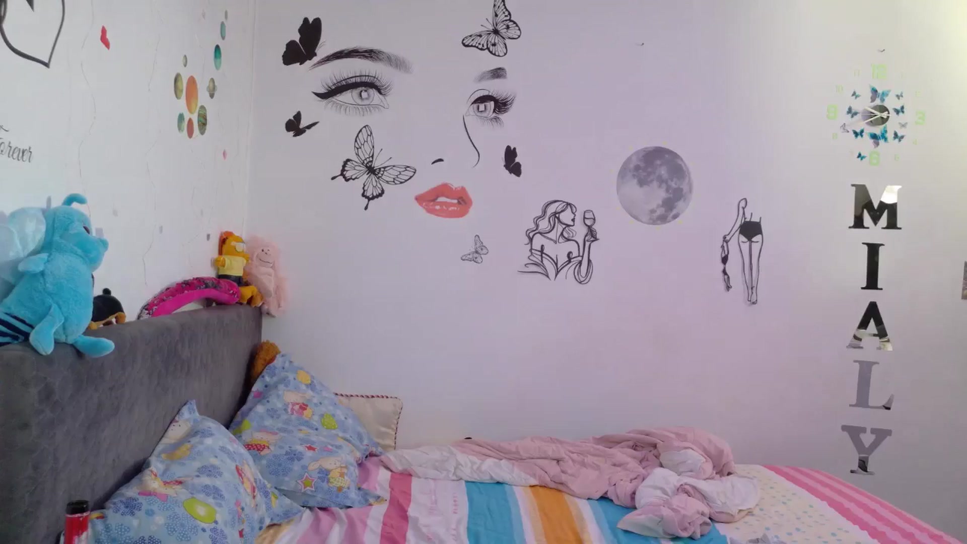 Gallery image thumbnail from YreneA's myfreecams stream on, 08/08/2025, 06:56 image 14 of 20