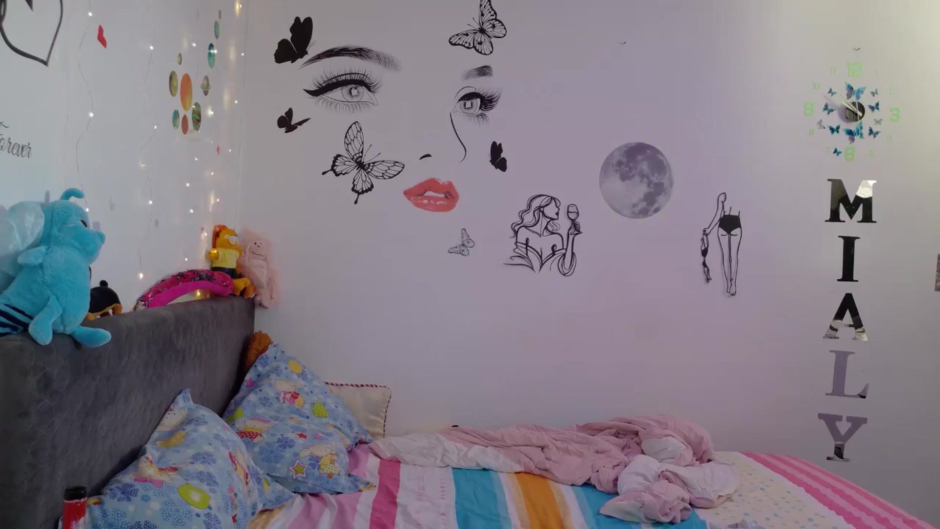 Gallery image thumbnail from YreneA's myfreecams stream on, 08/08/2025, 06:56 image 19 of 20