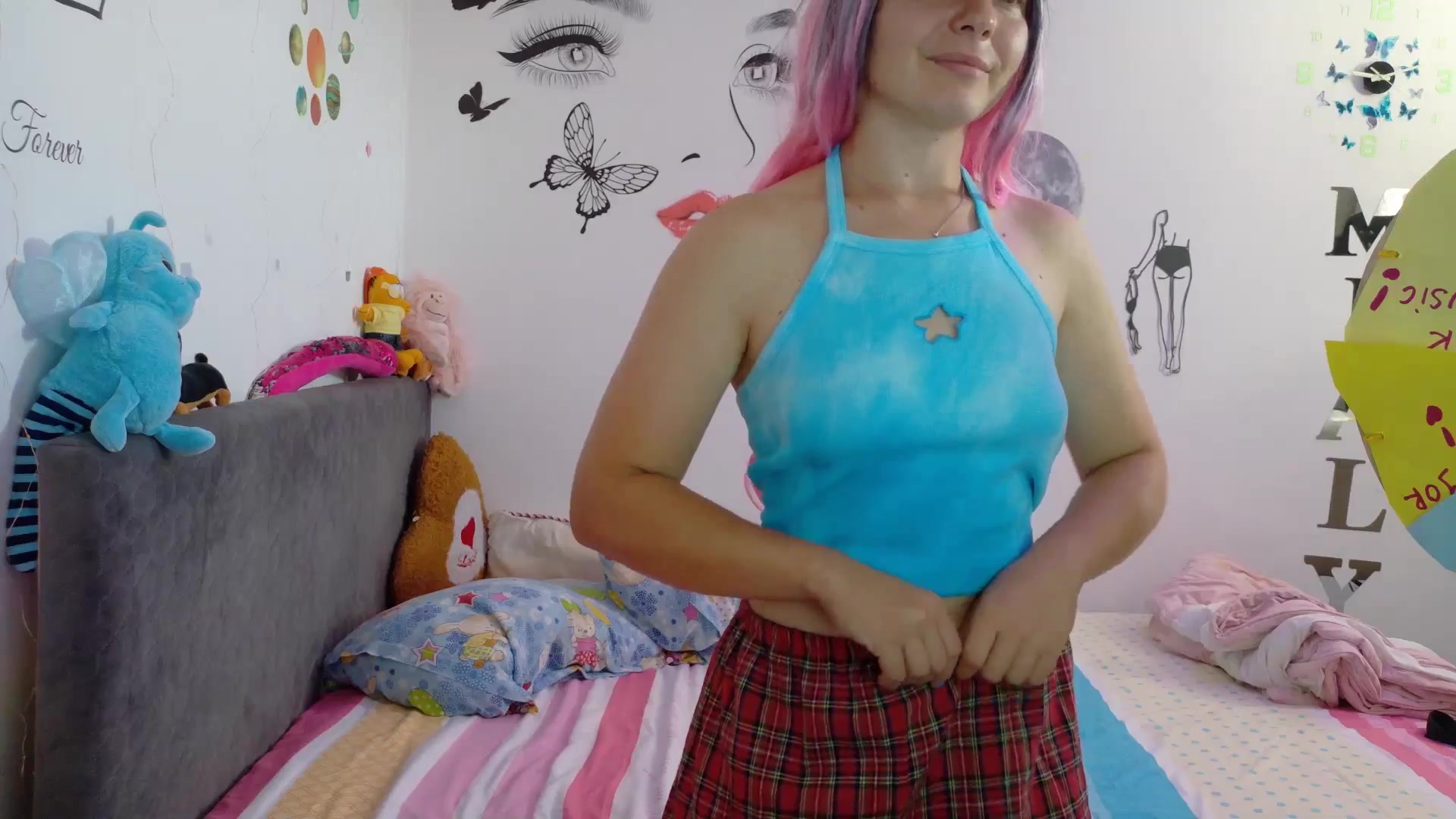 Gallery image thumbnail from YreneA's myfreecams stream on, 08/10/2025, 07:03 image 12 of 20