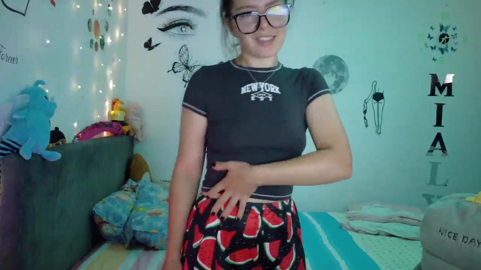 Gallery image thumbnail from YreneA's myfreecams stream on, 08/11/2025, 04:59 image 11 of 20
