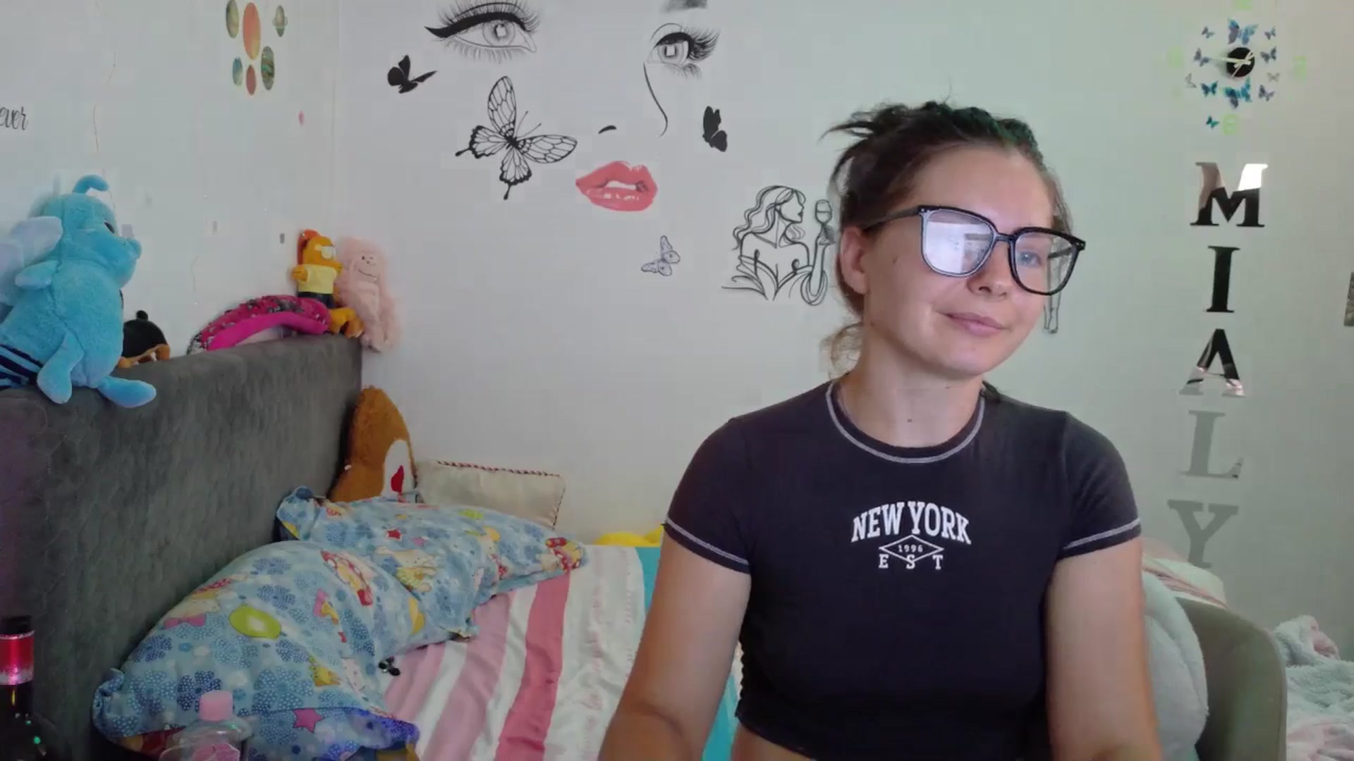 Gallery image thumbnail from YreneA's myfreecams stream on, 08/11/2025, 06:16 image 14 of 20