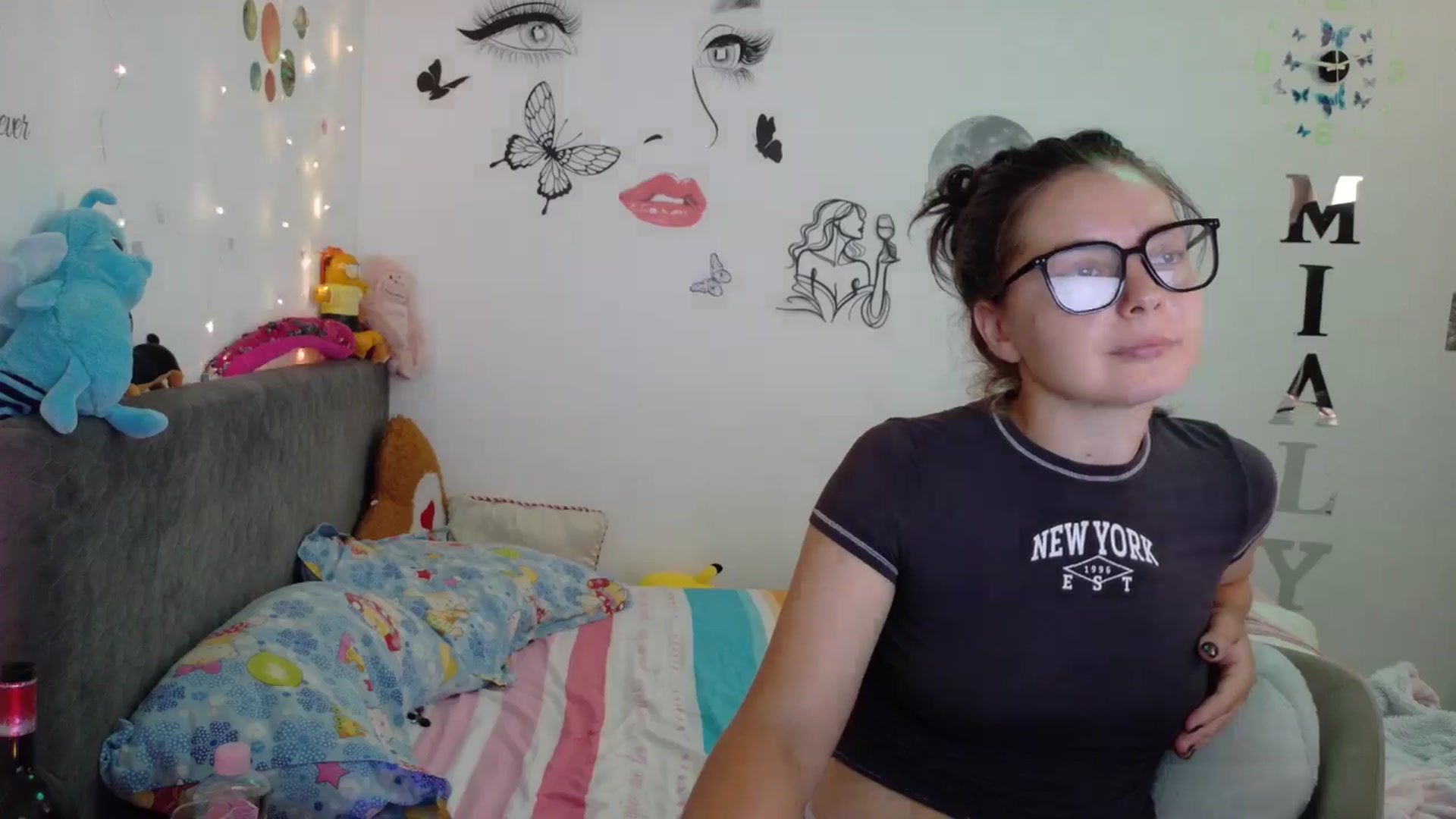 Gallery image thumbnail from YreneA's myfreecams stream on, 08/11/2025, 06:16 image 16 of 20