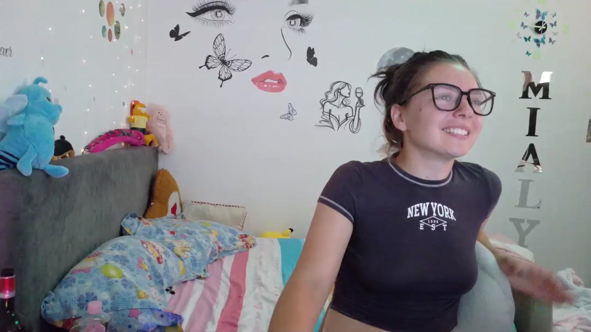 Gallery image thumbnail from YreneA's myfreecams stream on, 08/11/2025, 06:16 image 11 of 20