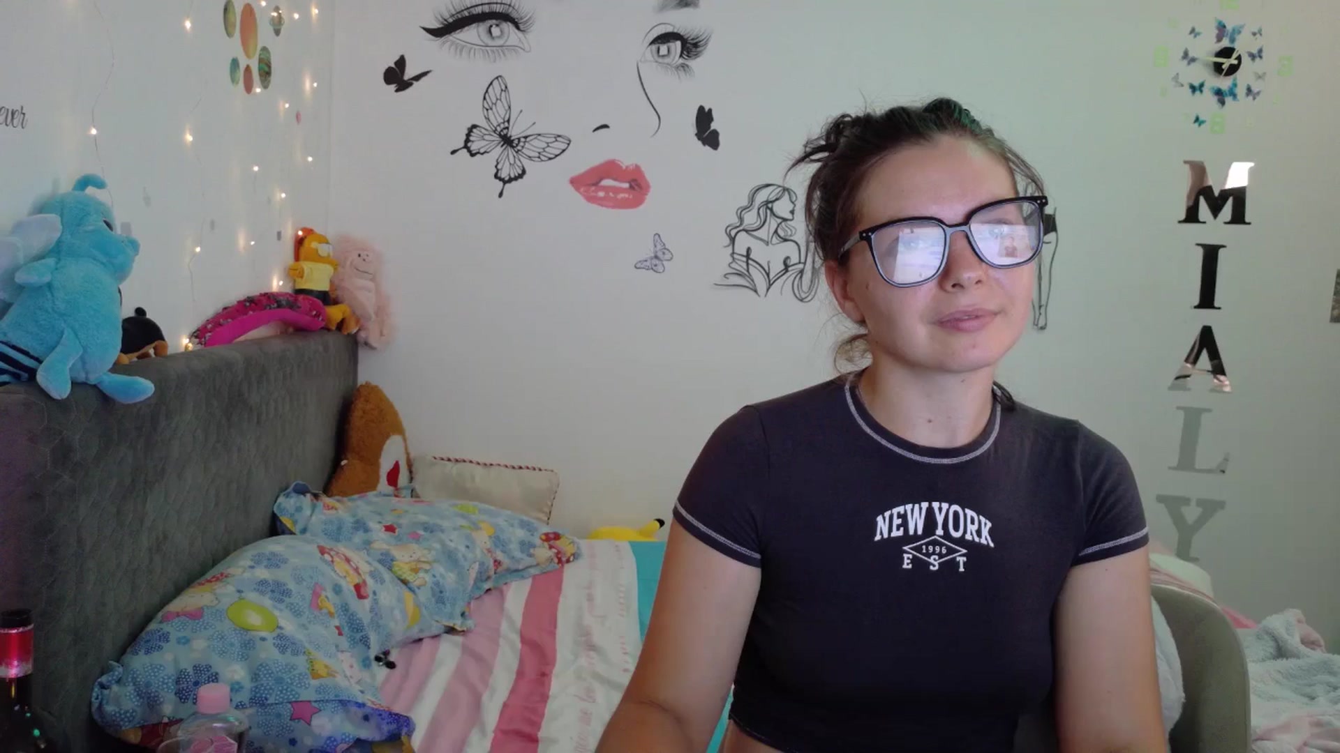 Gallery image thumbnail from YreneA's myfreecams stream on, 08/11/2025, 06:16 image 12 of 20