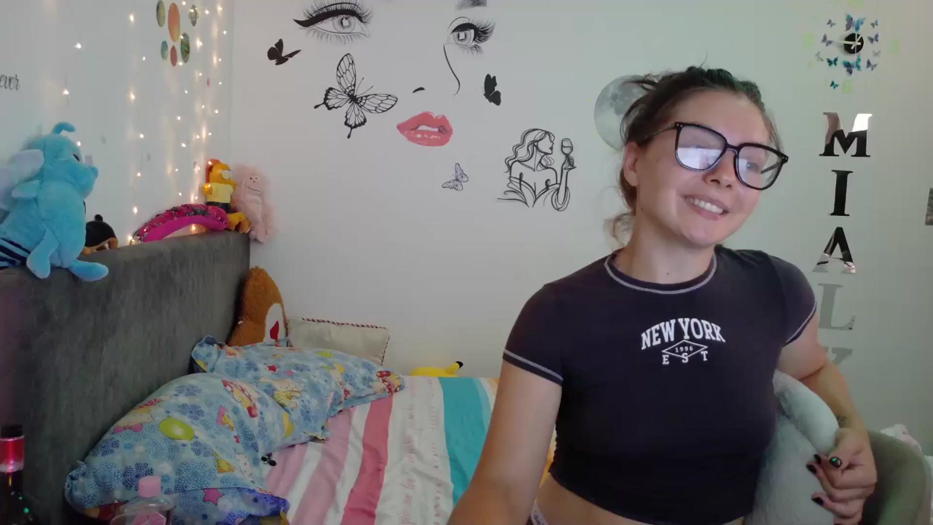 Gallery image thumbnail from YreneA's myfreecams stream on, 08/11/2025, 06:16 image 10 of 20