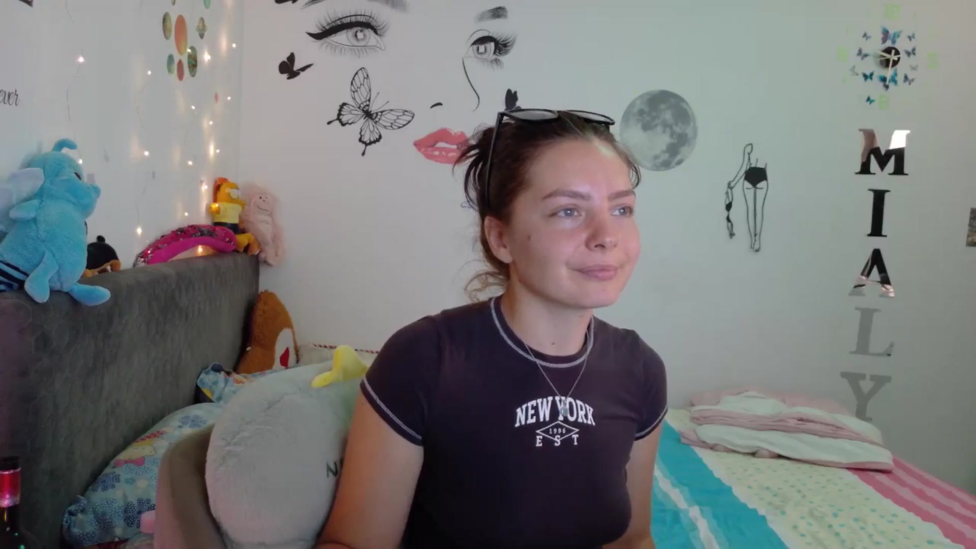 Gallery image thumbnail from YreneA's myfreecams stream on, 08/11/2025, 06:31 image 19 of 20