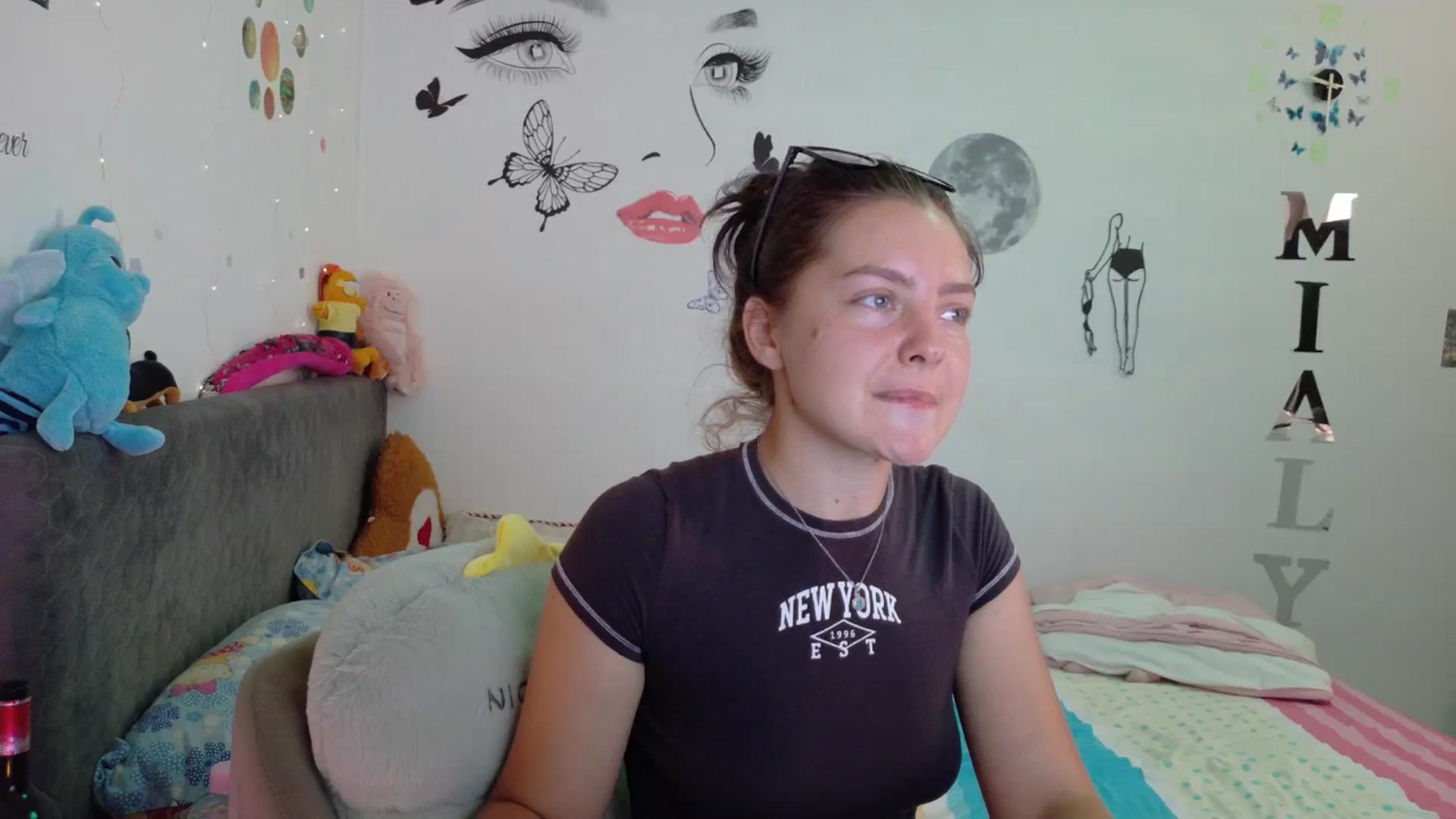 Gallery image thumbnail from YreneA's myfreecams stream on, 08/11/2025, 06:31 image 17 of 20