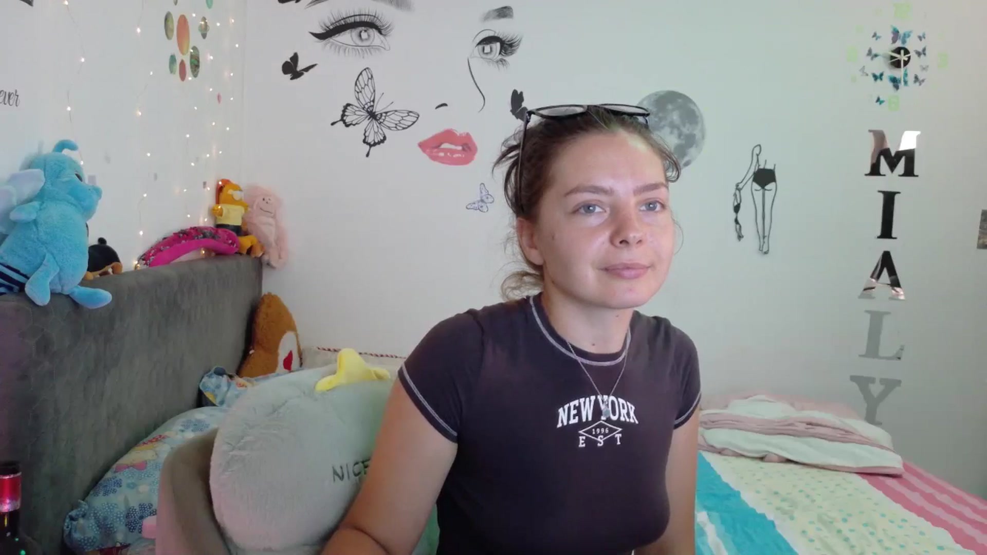 Gallery image thumbnail from YreneA's myfreecams stream on, 08/11/2025, 06:31 image 15 of 20