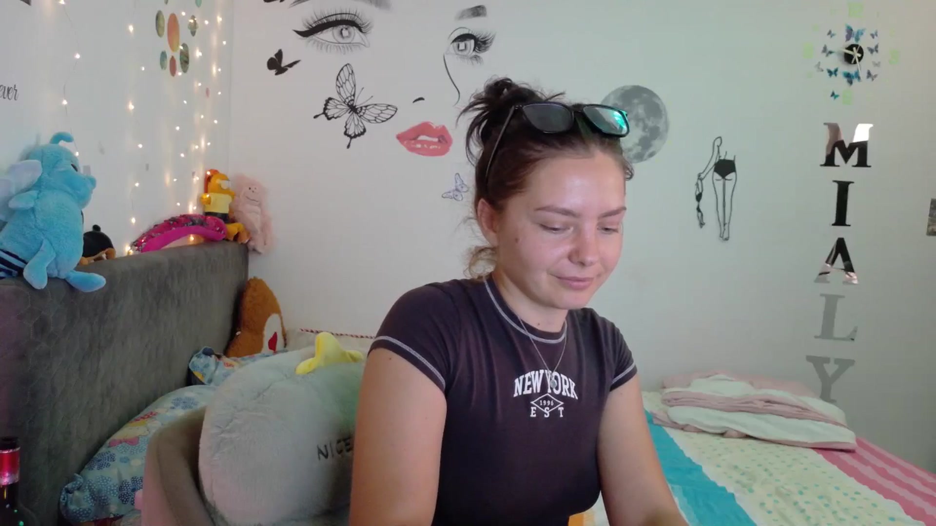 Gallery image thumbnail from YreneA's myfreecams stream on, 08/11/2025, 06:31 image 10 of 20