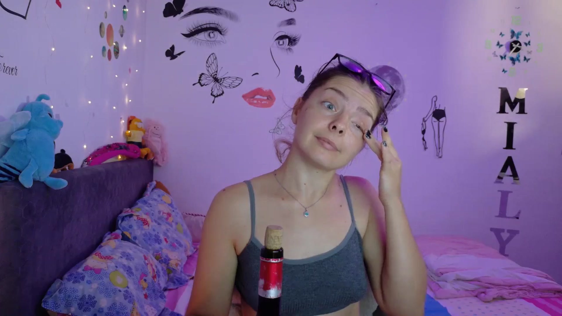 Gallery image thumbnail from YreneA's myfreecams stream on, 08/12/2025, 04:40 image 15 of 20