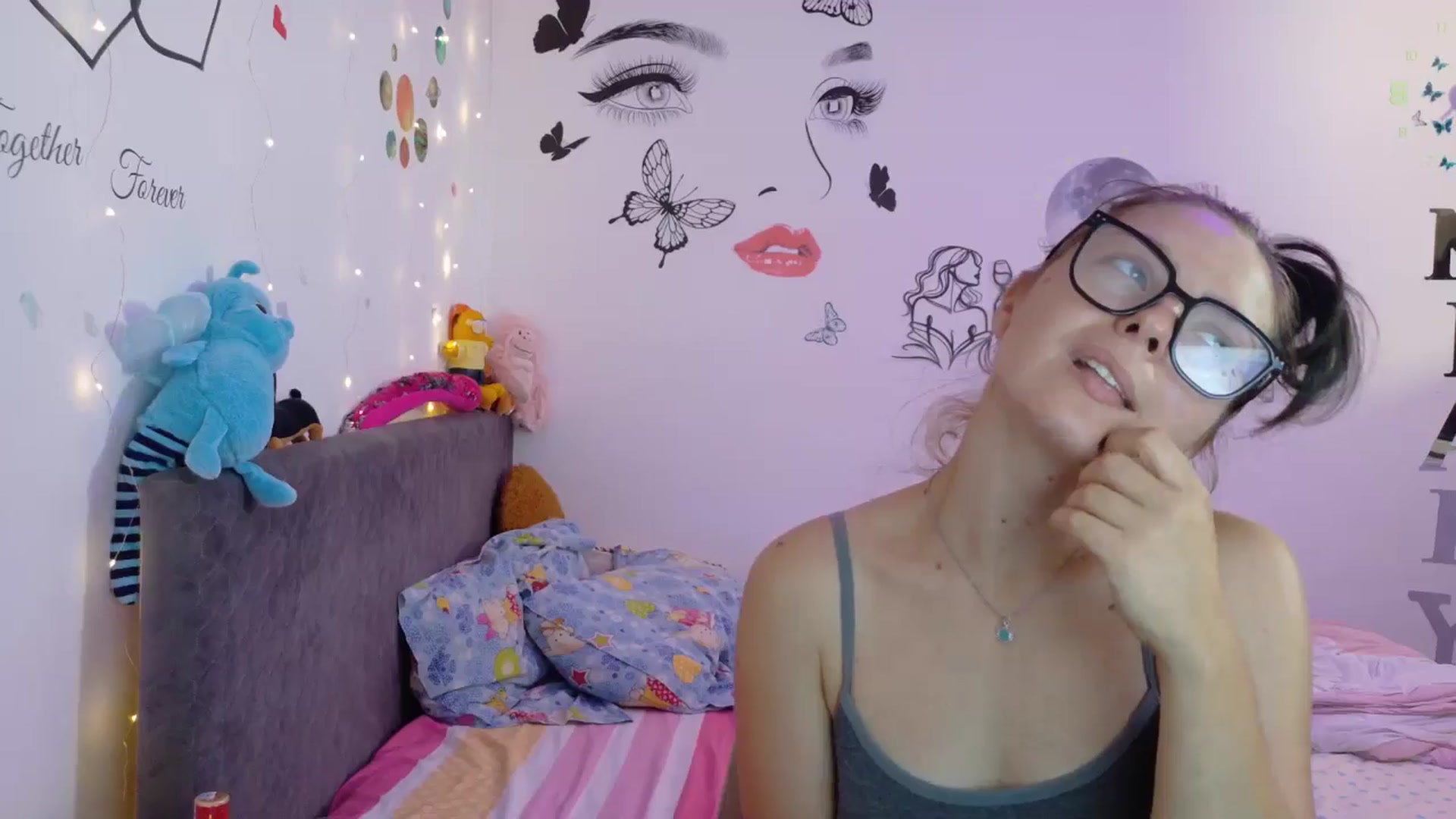 Gallery image thumbnail from YreneA's myfreecams stream on, 08/13/2025, 05:59 image 8 of 20